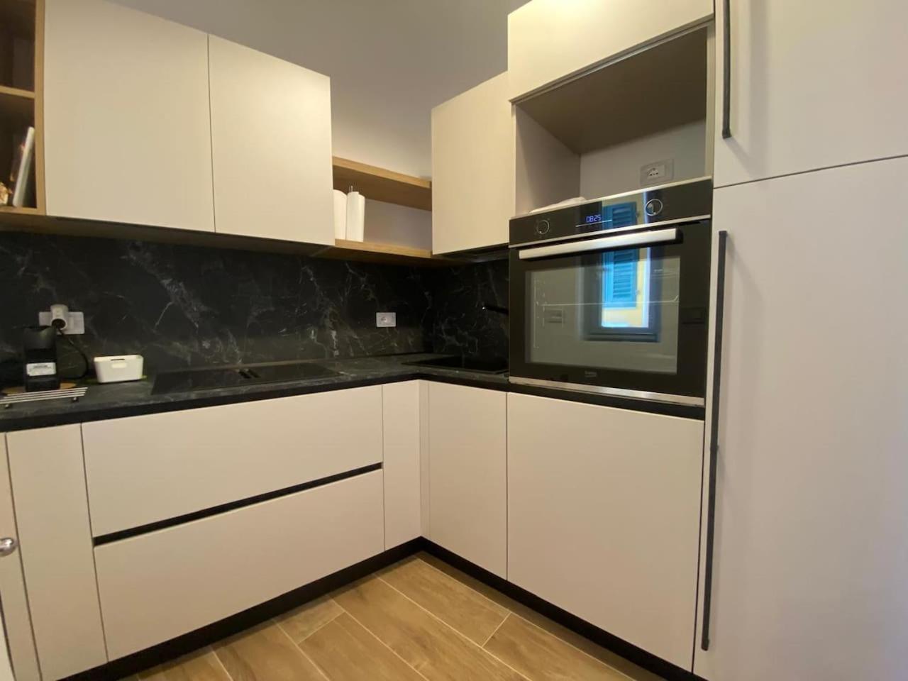 Flat In Centro Storico La Casa Di Luna Apartment