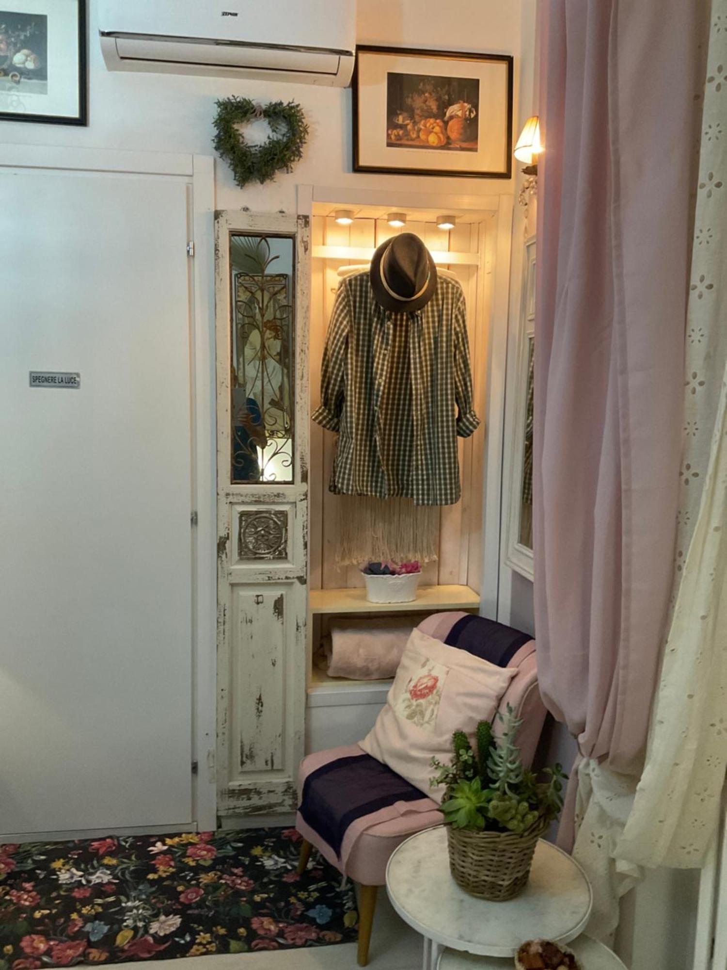 Guest house In *