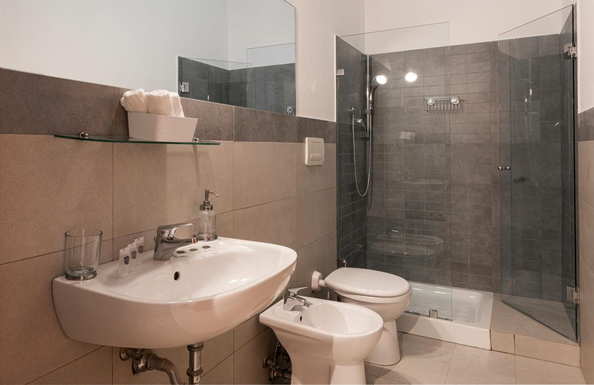 The Luxor - Corsica Apartment Florence