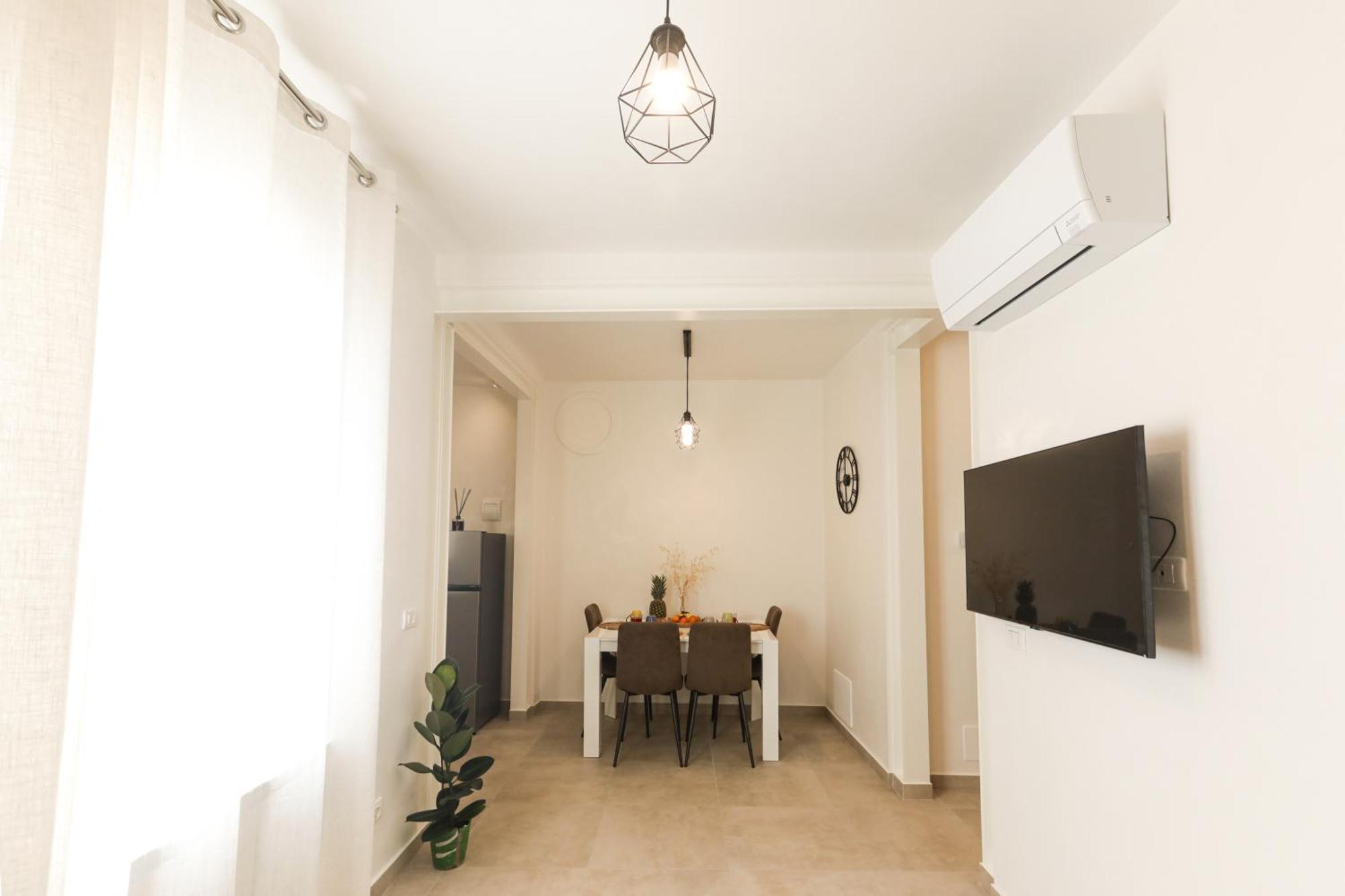 Magicflo Santa Croce Apartment *