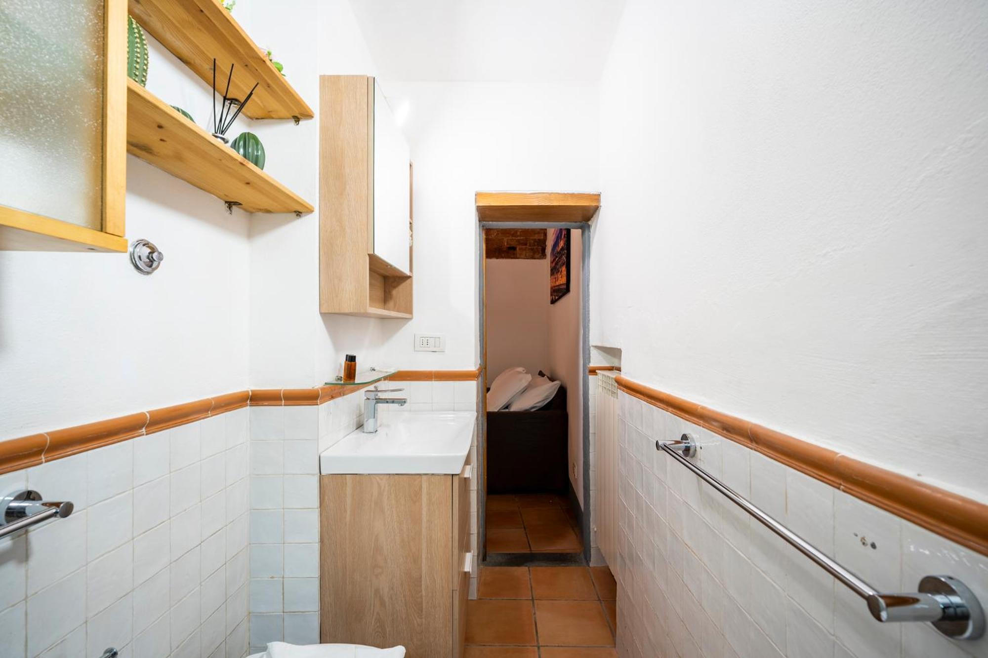Apartment Station With Garden Florence
