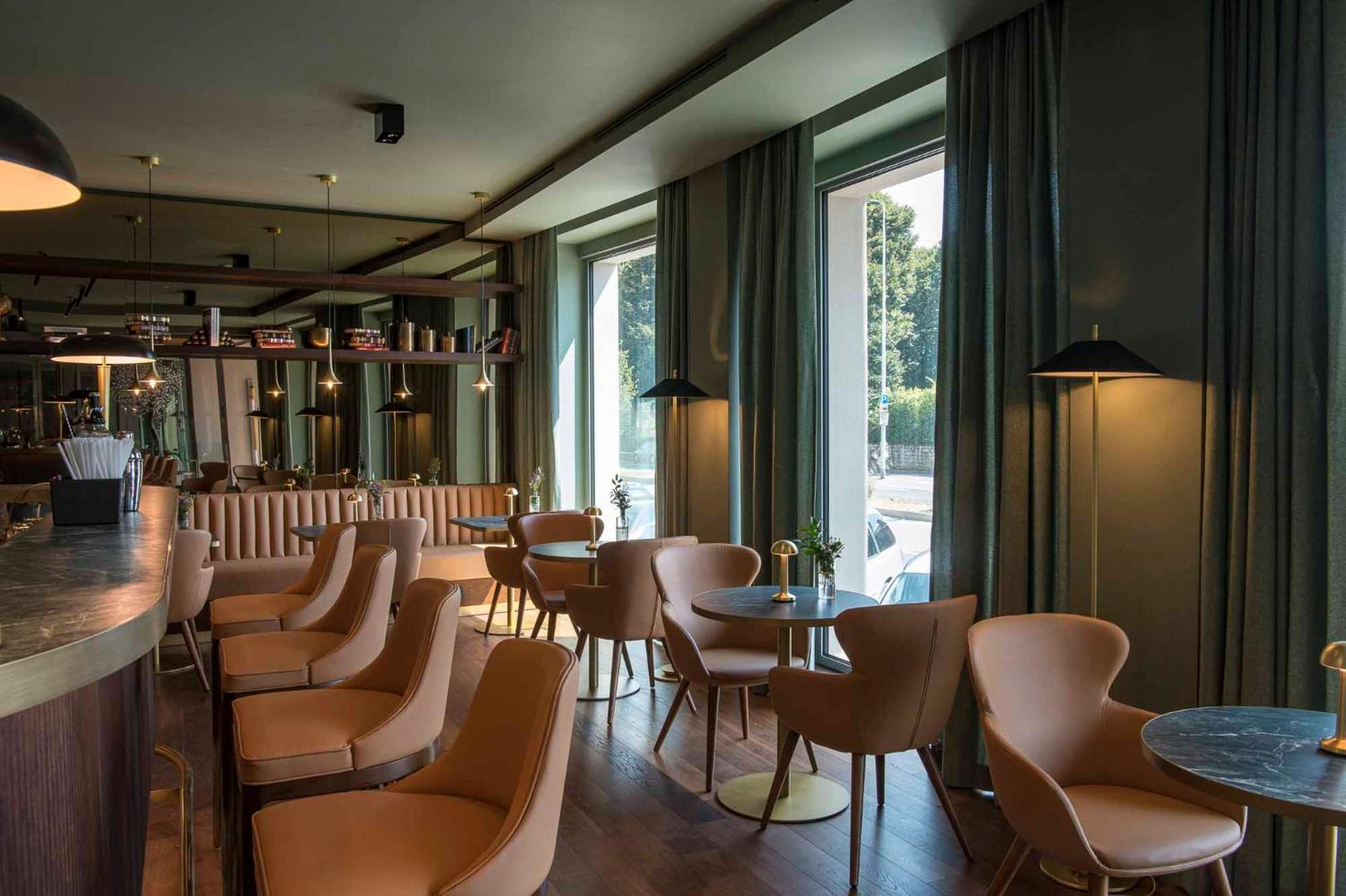 Columbus Urban 5*