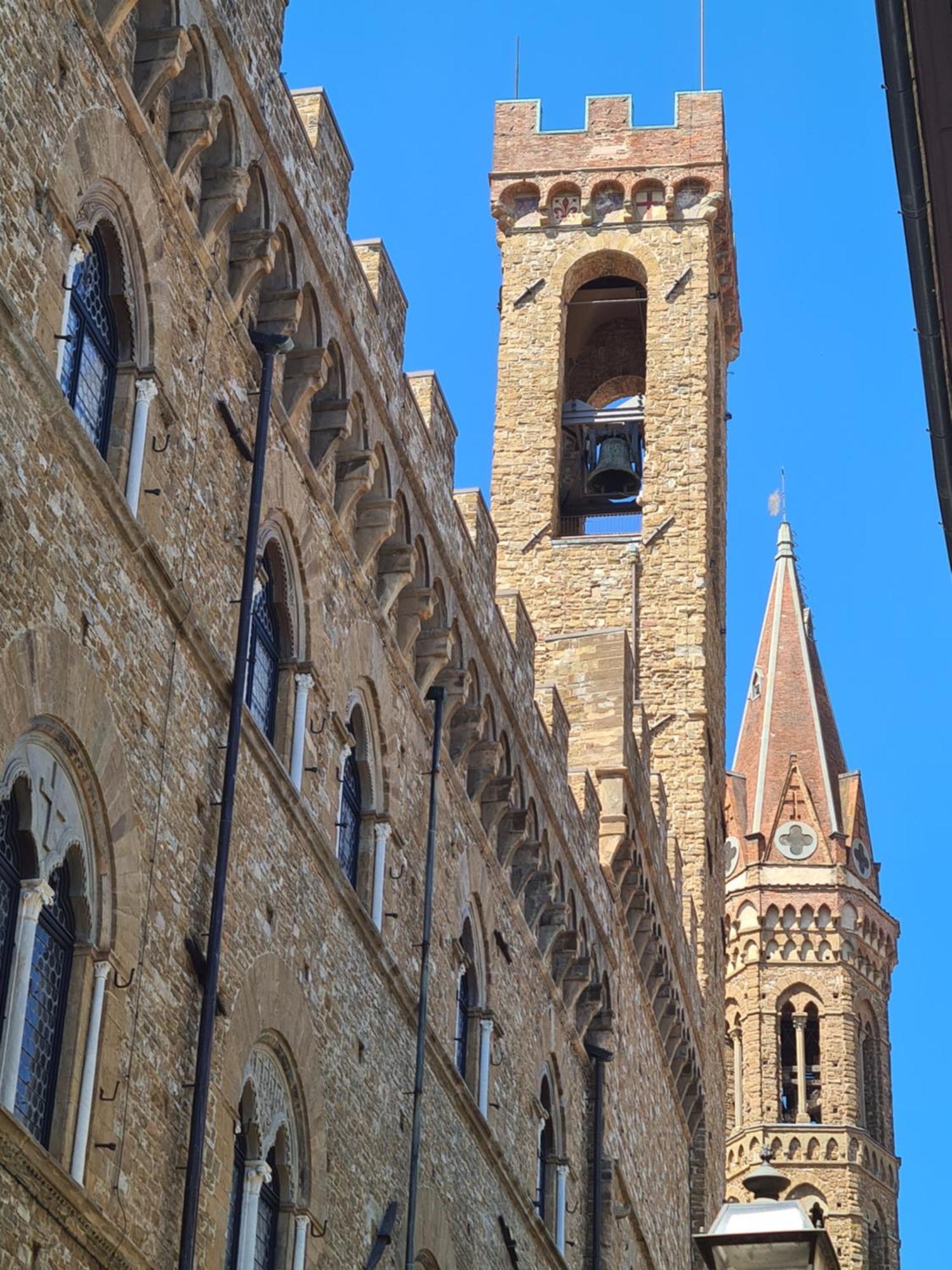 Aurora's, Renaissance Suite, Historic Apartment, Pivot Location, Few Walks From All, Ac Bedroom * Firenze