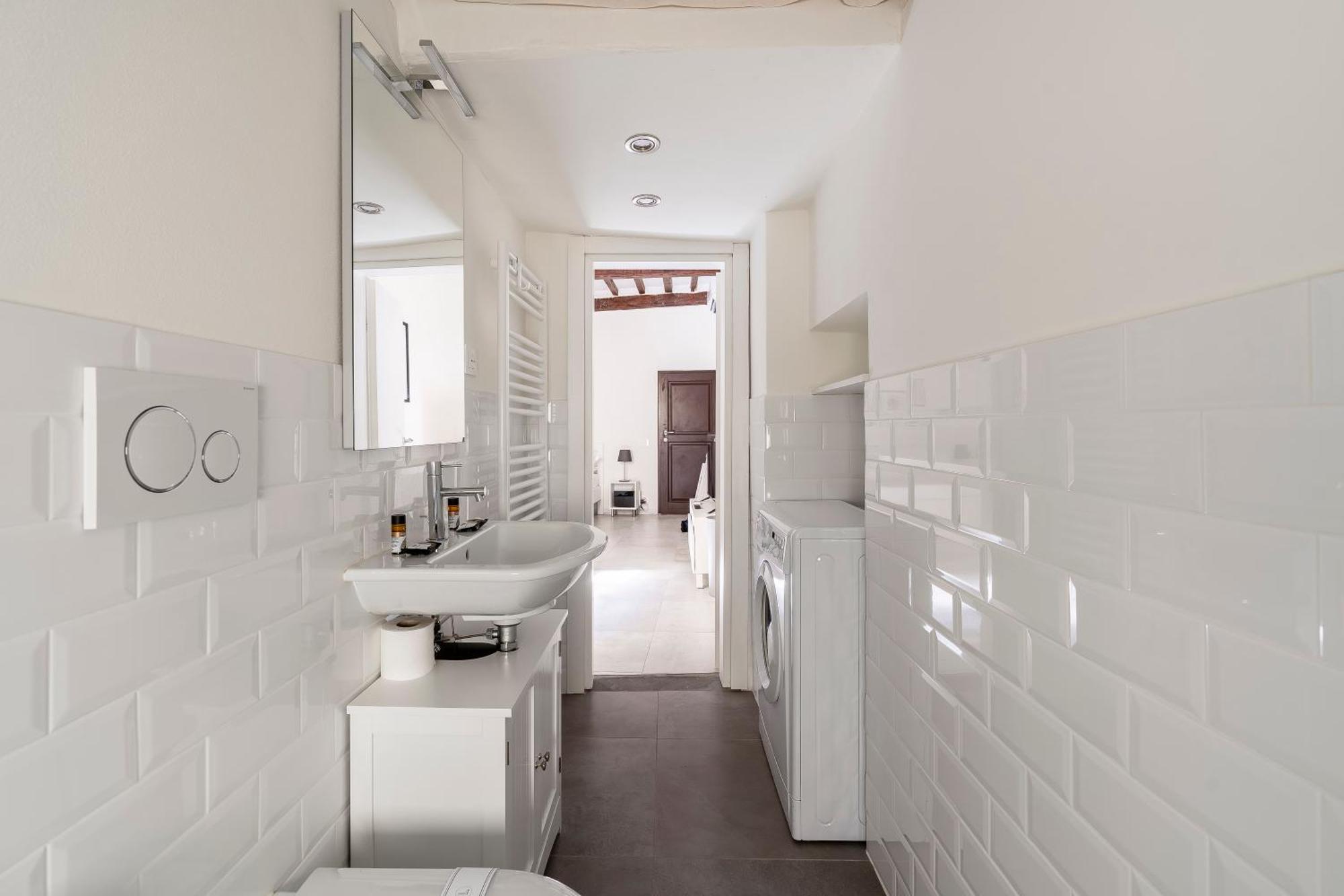 Pinzochere 16 N Apartment Florence