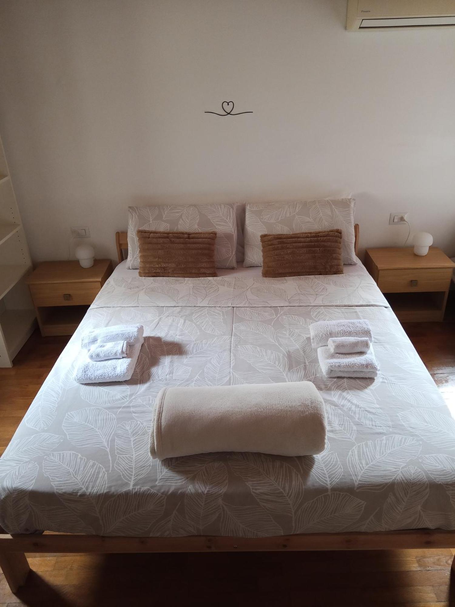 Casa Romantica Vicino Al Centro A Apartment Florence