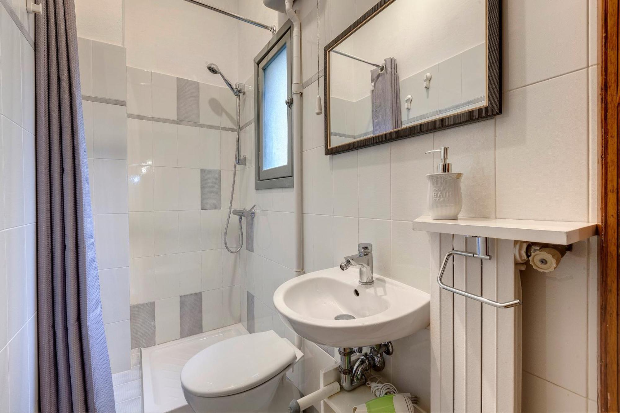 Apartment Faenza 64 Florence