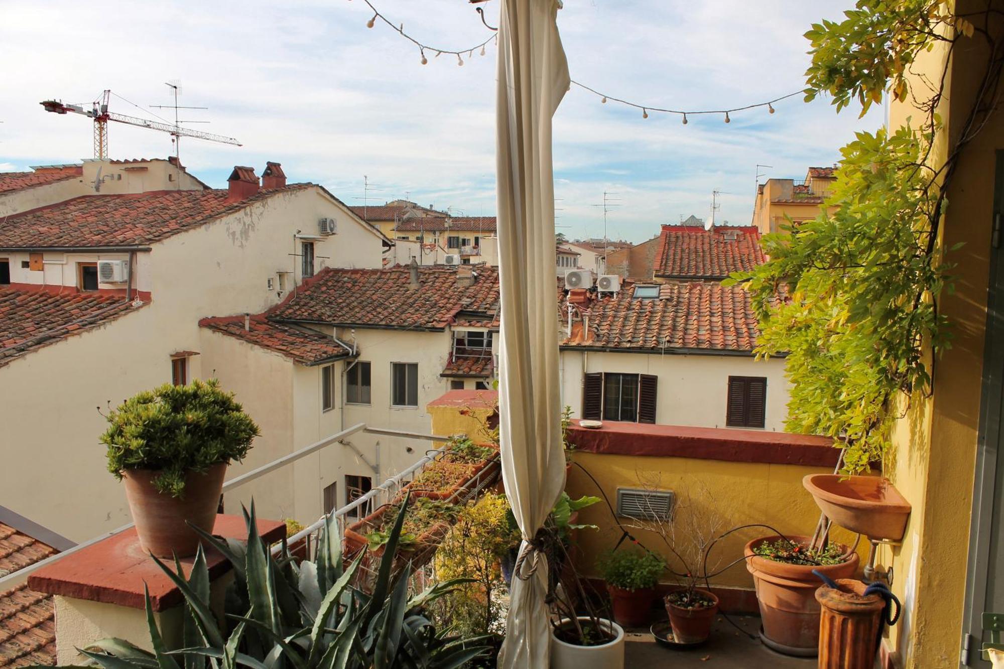 Attico Con Terrazza Su