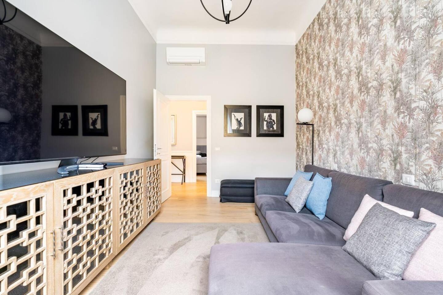 49 Square Garden Apartment Florence