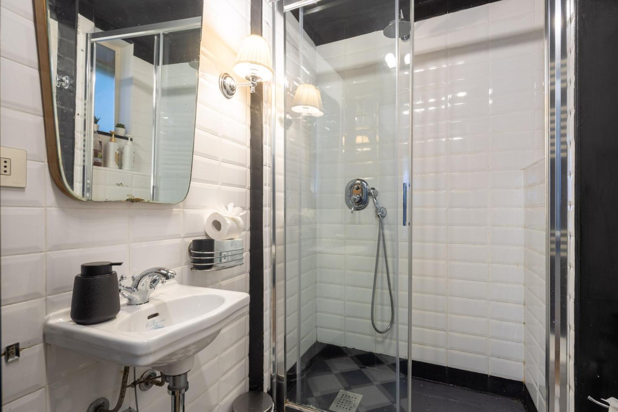 Tornabuoni - In Old Town Center Apartment