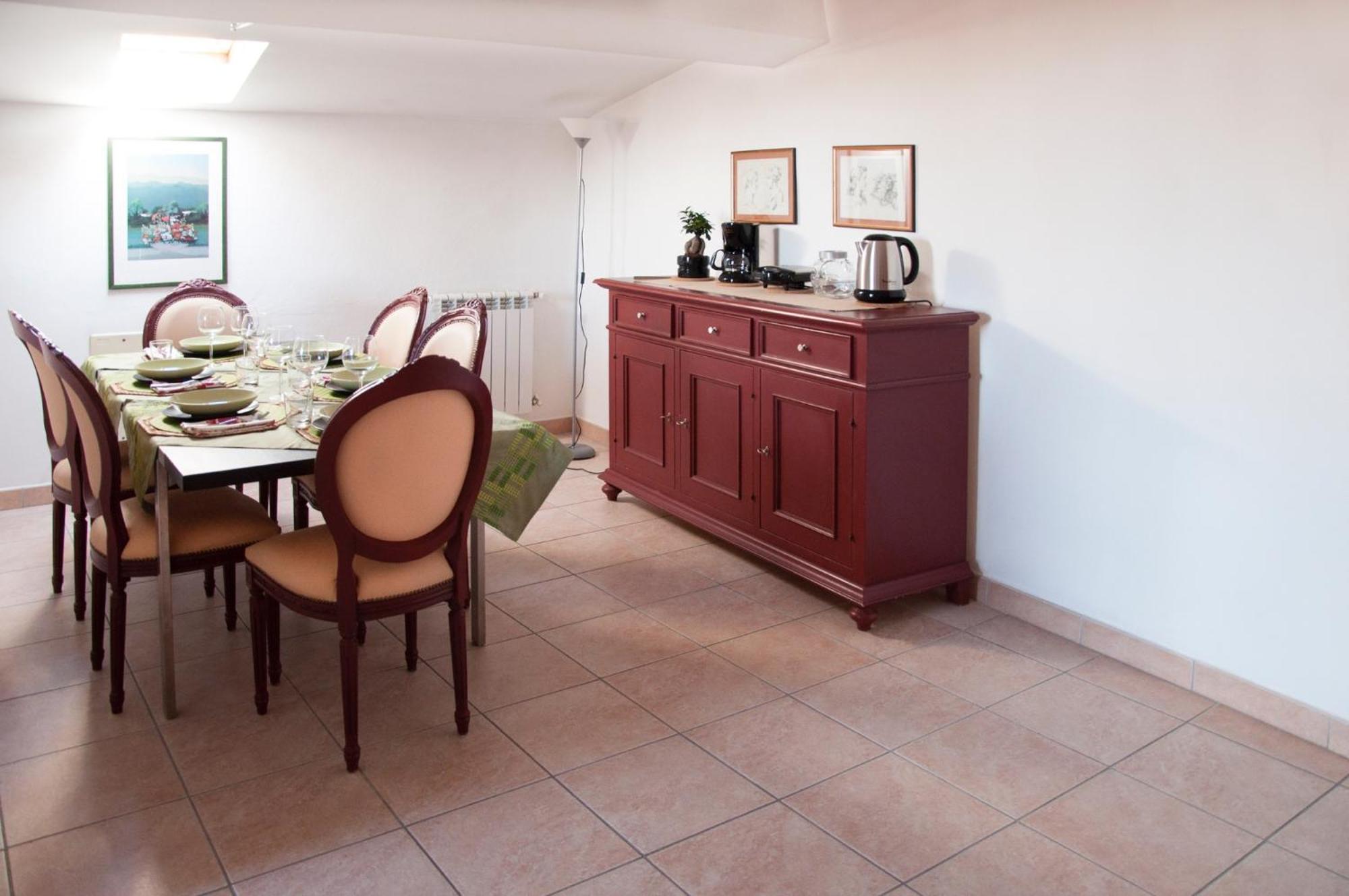 Evaluna Apartment *