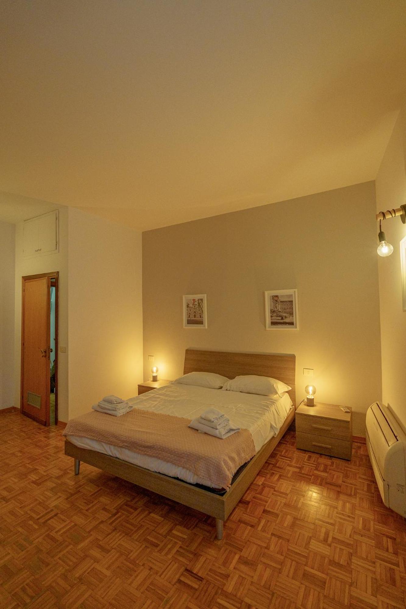 Apartment Darling With Stunning Views On Duomo *