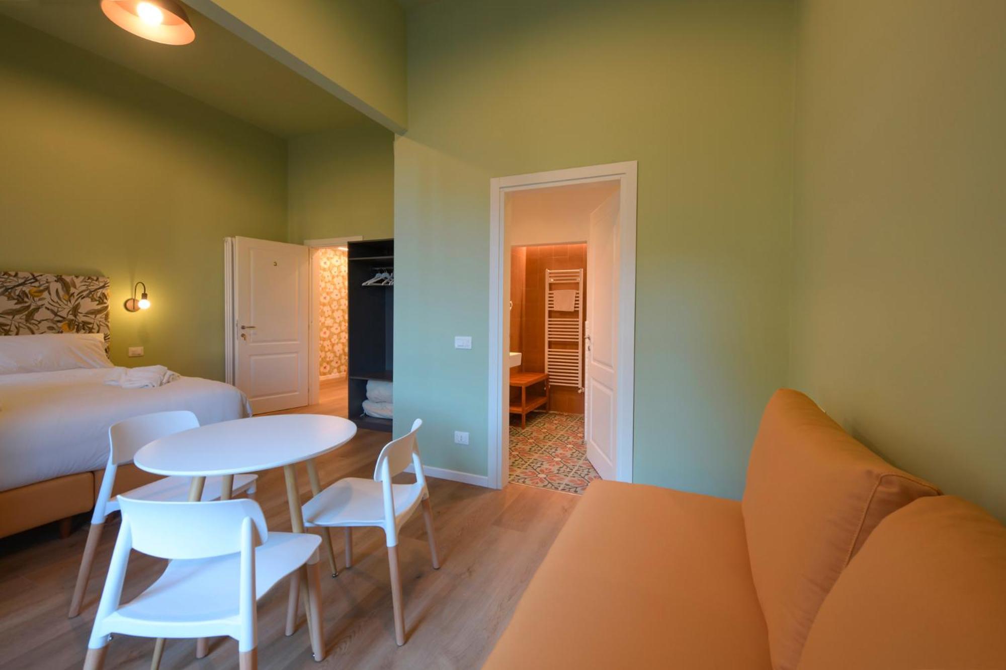 Magnolia Bed & Breakfast *