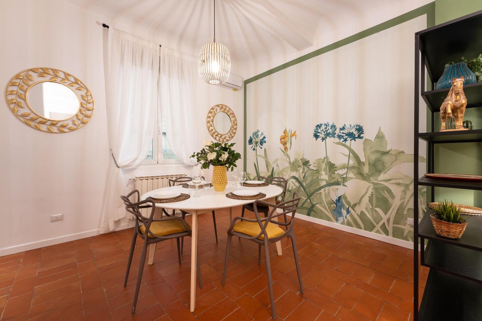 Via Palazzuolo 87 - Charming - Newly Renovated Elegance And Style Near Station Apartment *