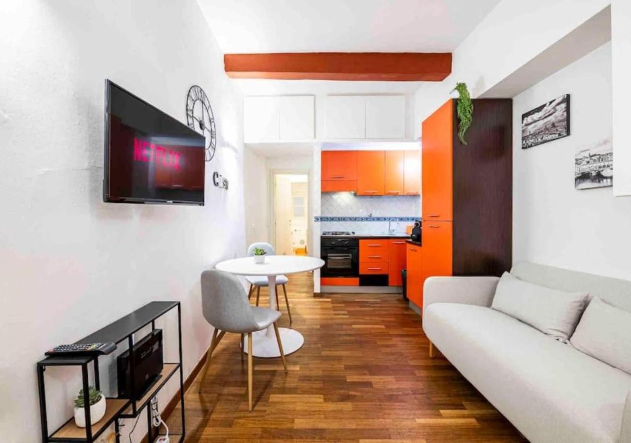 Via Buonarroti, 8 - 12 Minutes Walk To Duomo - Bright & Cozy - Charming Apartment *