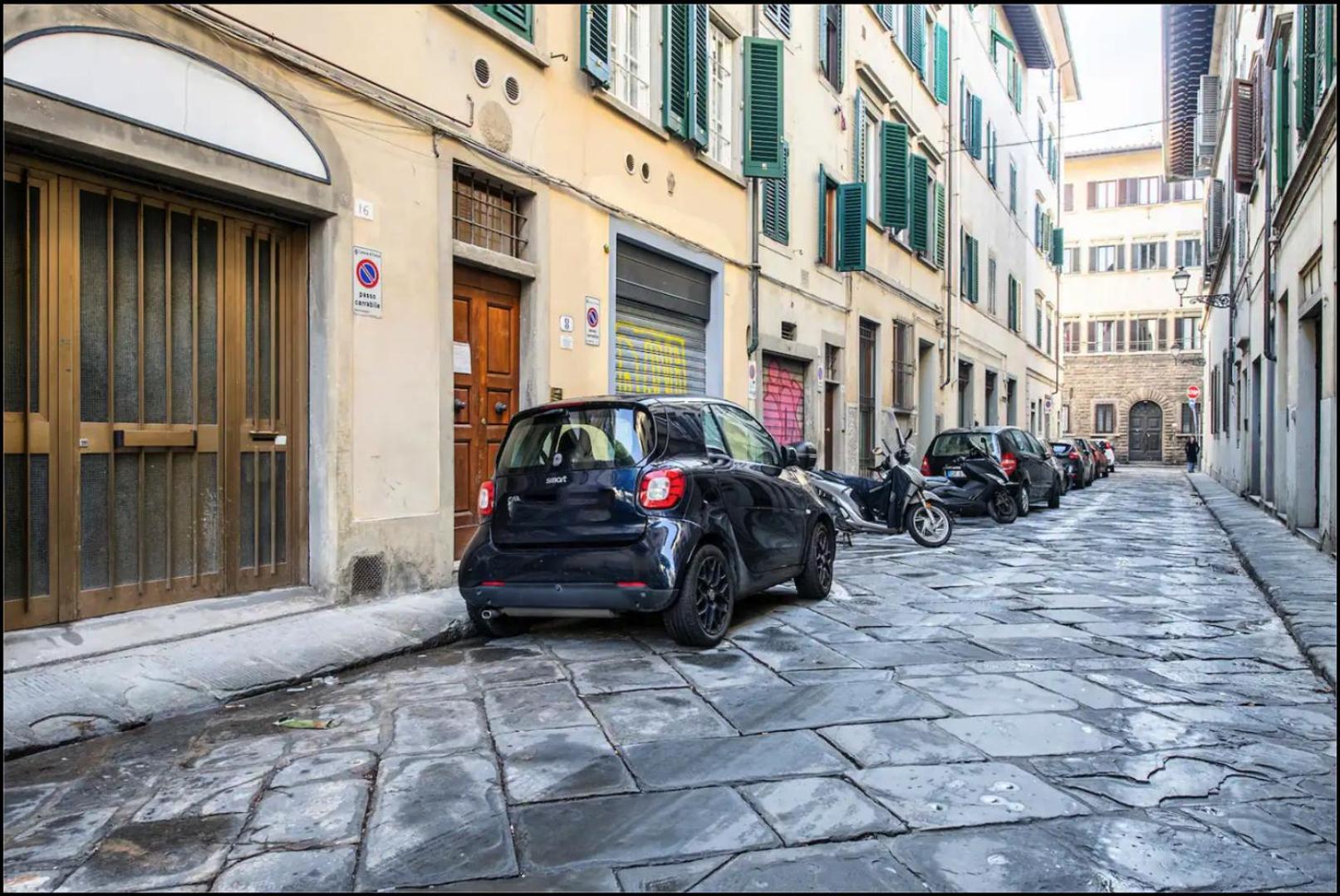Via Buonarroti, 8 - 12 Minutes Walk To Duomo - Bright & Cozy - Charming *