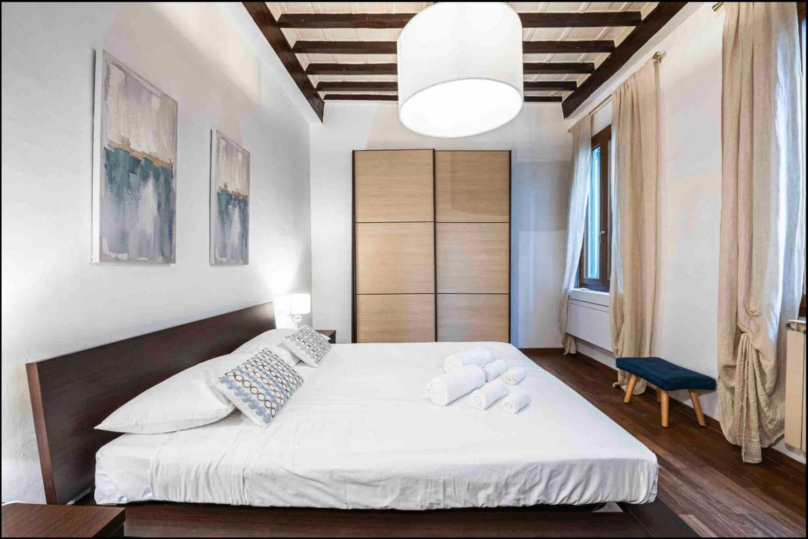 Via Buonarroti, 8 - 12 Minutes Walk To Duomo - Bright & Cozy - Charming
