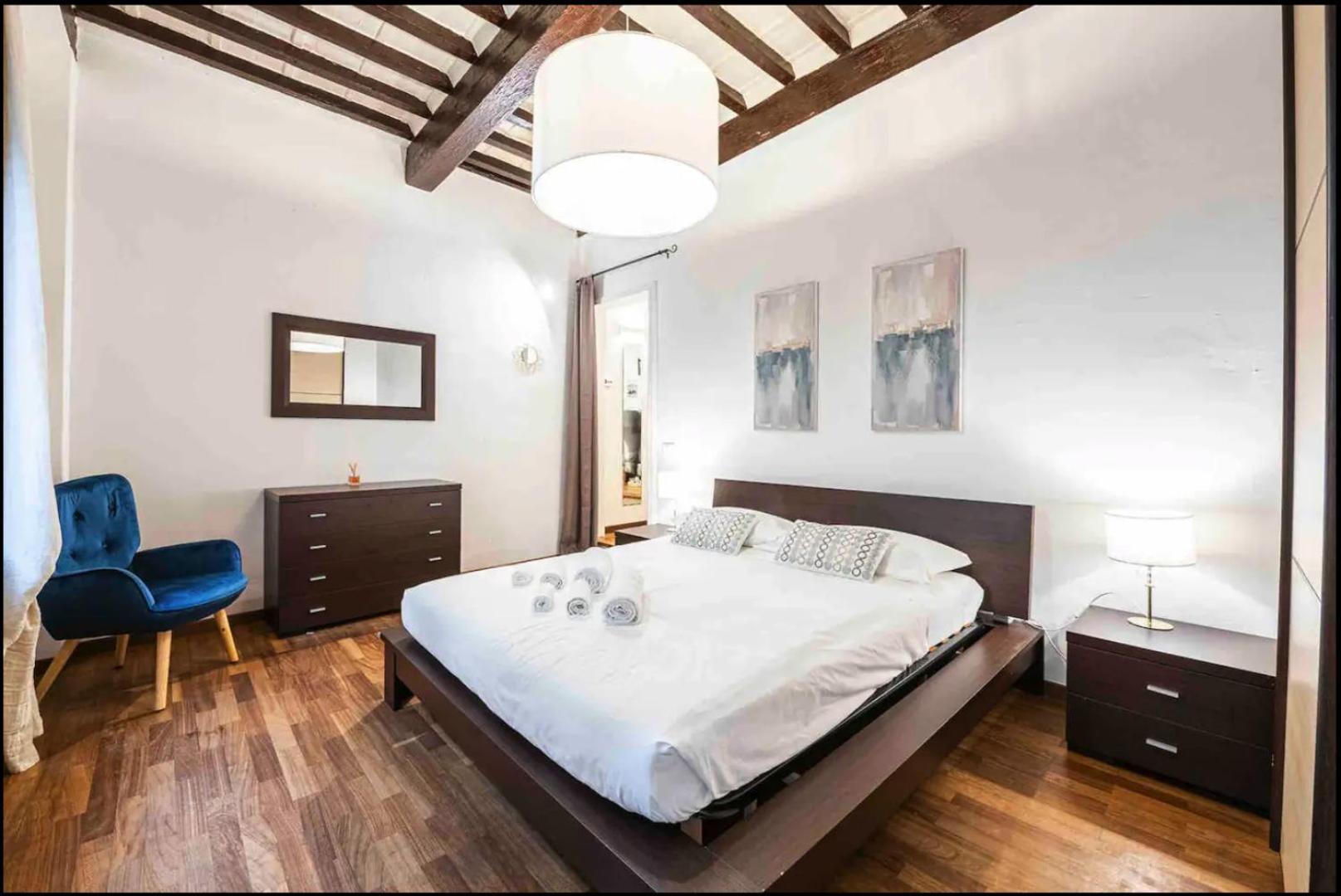 Via Buonarroti, 8 - 12 Minutes Walk To Duomo - Bright & Cozy - Charming *