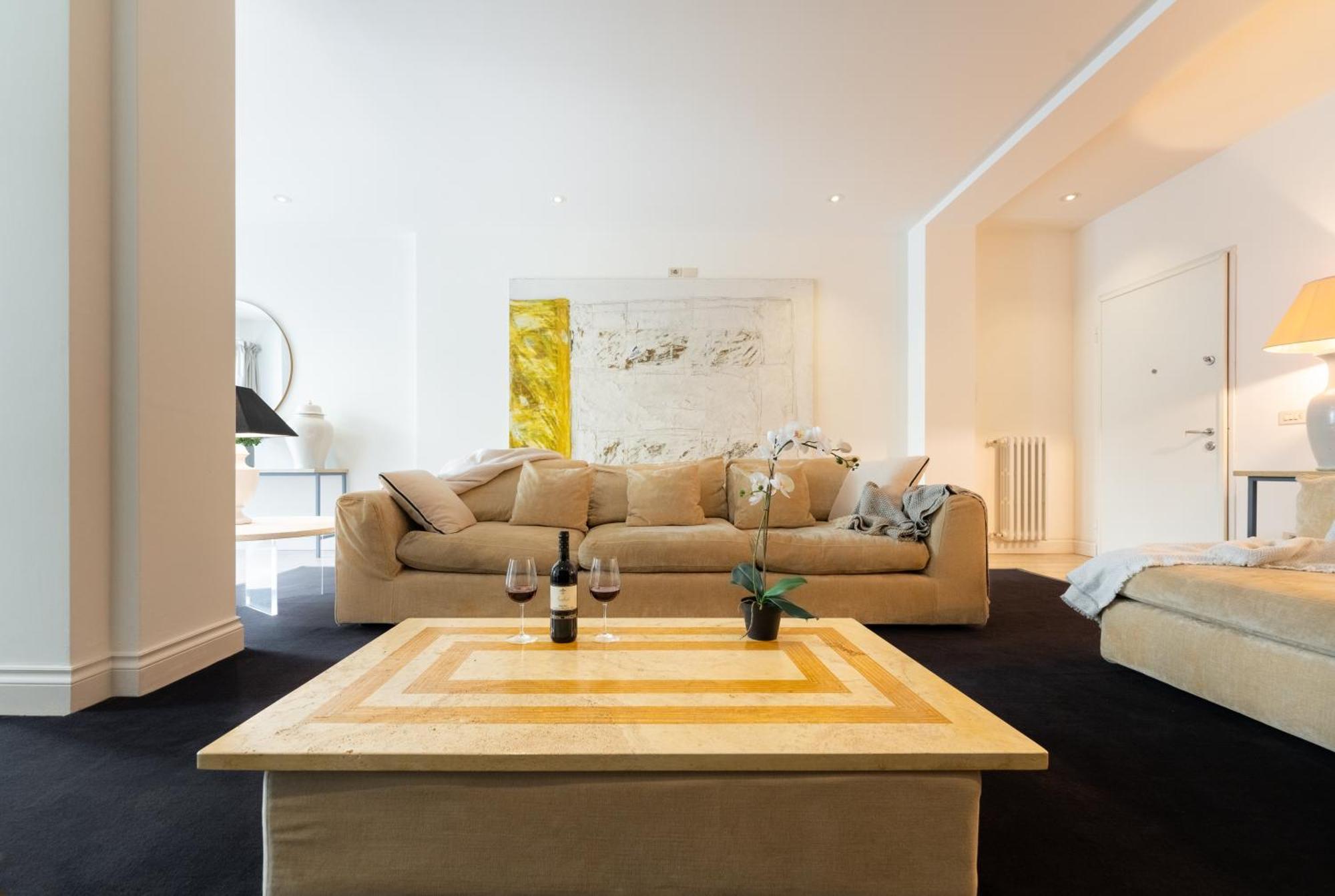 Apartment Via Del Campuccio, 72 - 300 Sqm Luxurious With Parking And Private Terrace - Charming