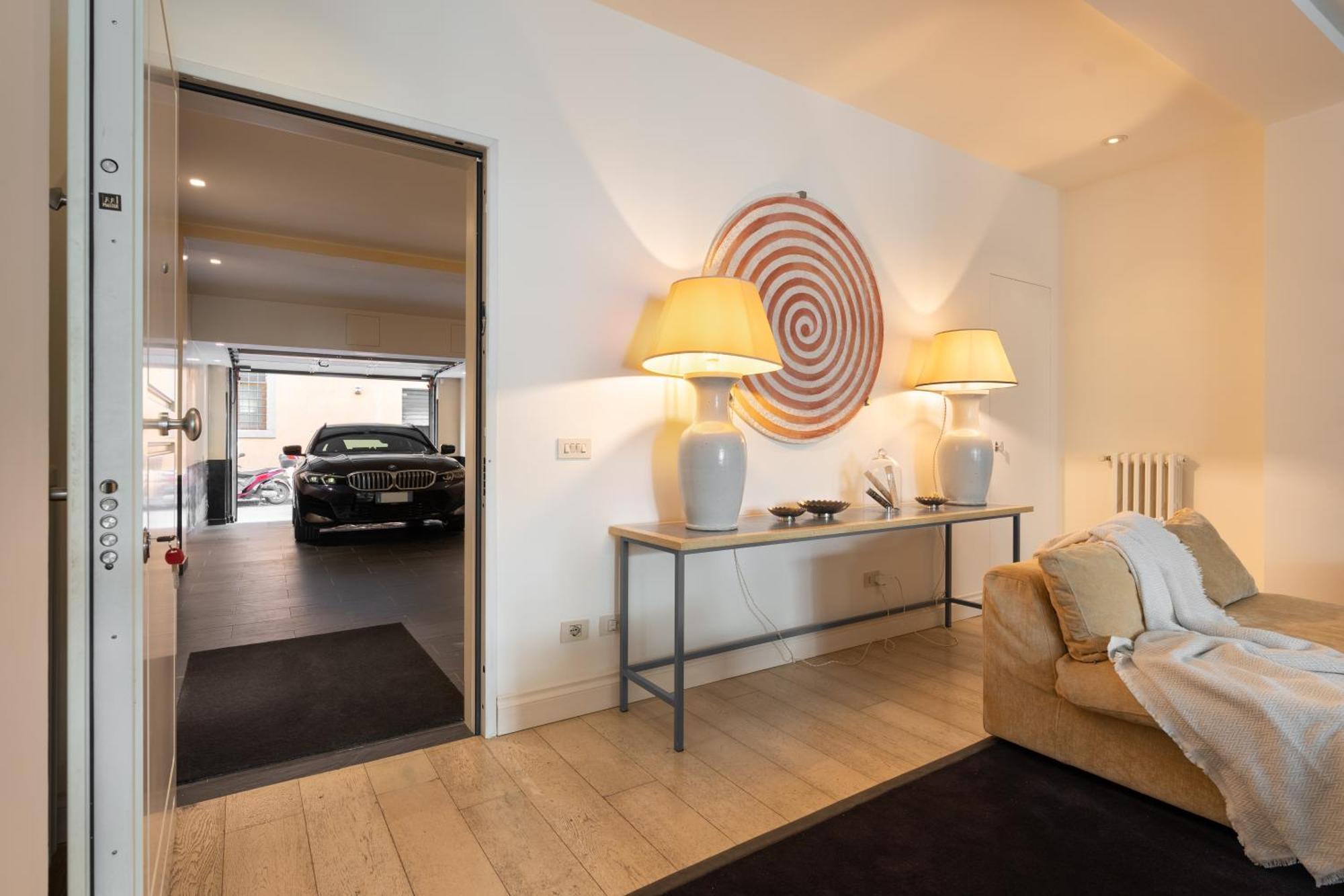 Via Del Campuccio, 72 - 300 Sqm Luxurious With Parking And Private Terrace - Charming