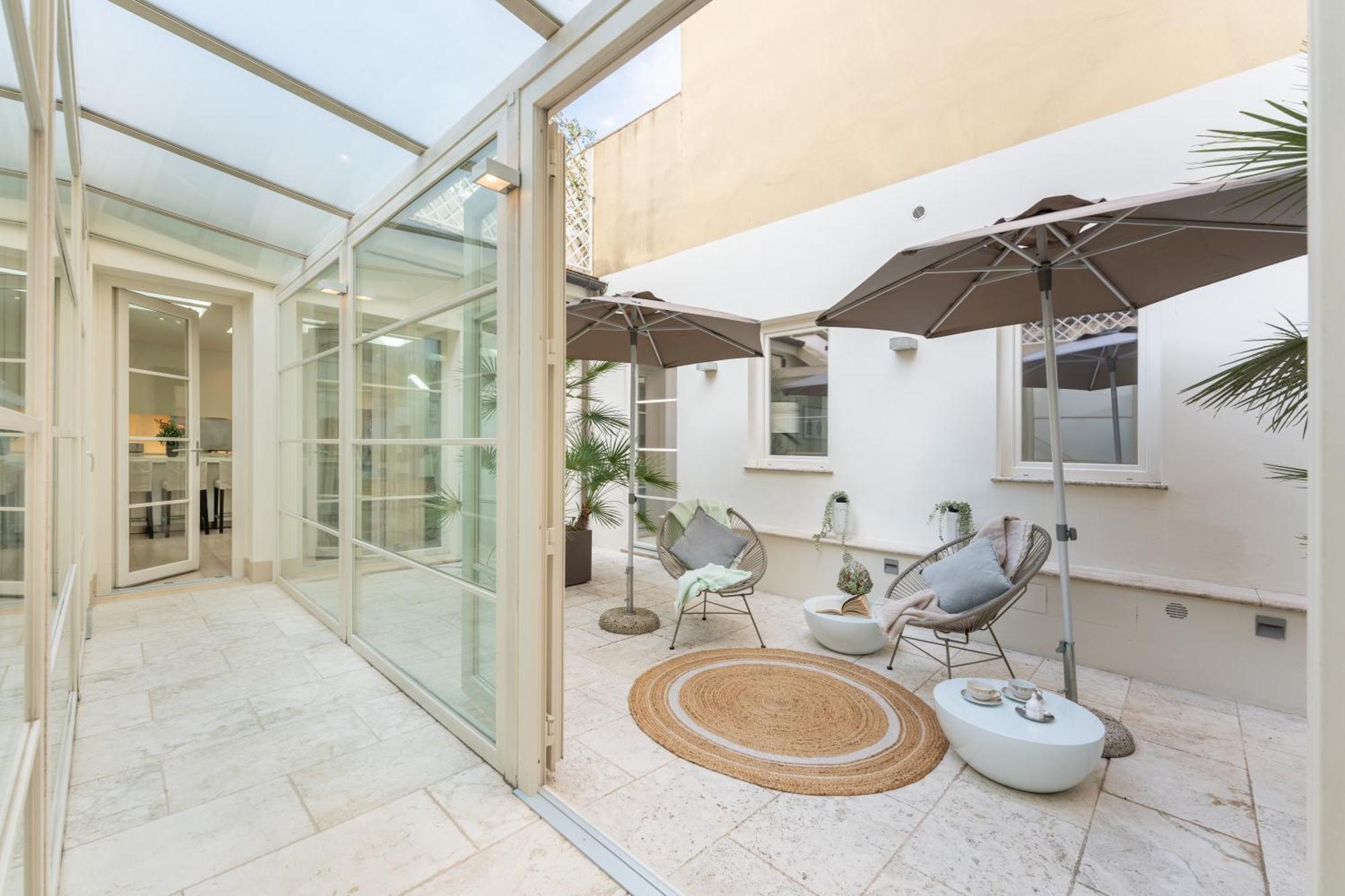 Via Del Campuccio, 72 - 300 Sqm Luxurious With Parking And Private Terrace - Charming Apartment *