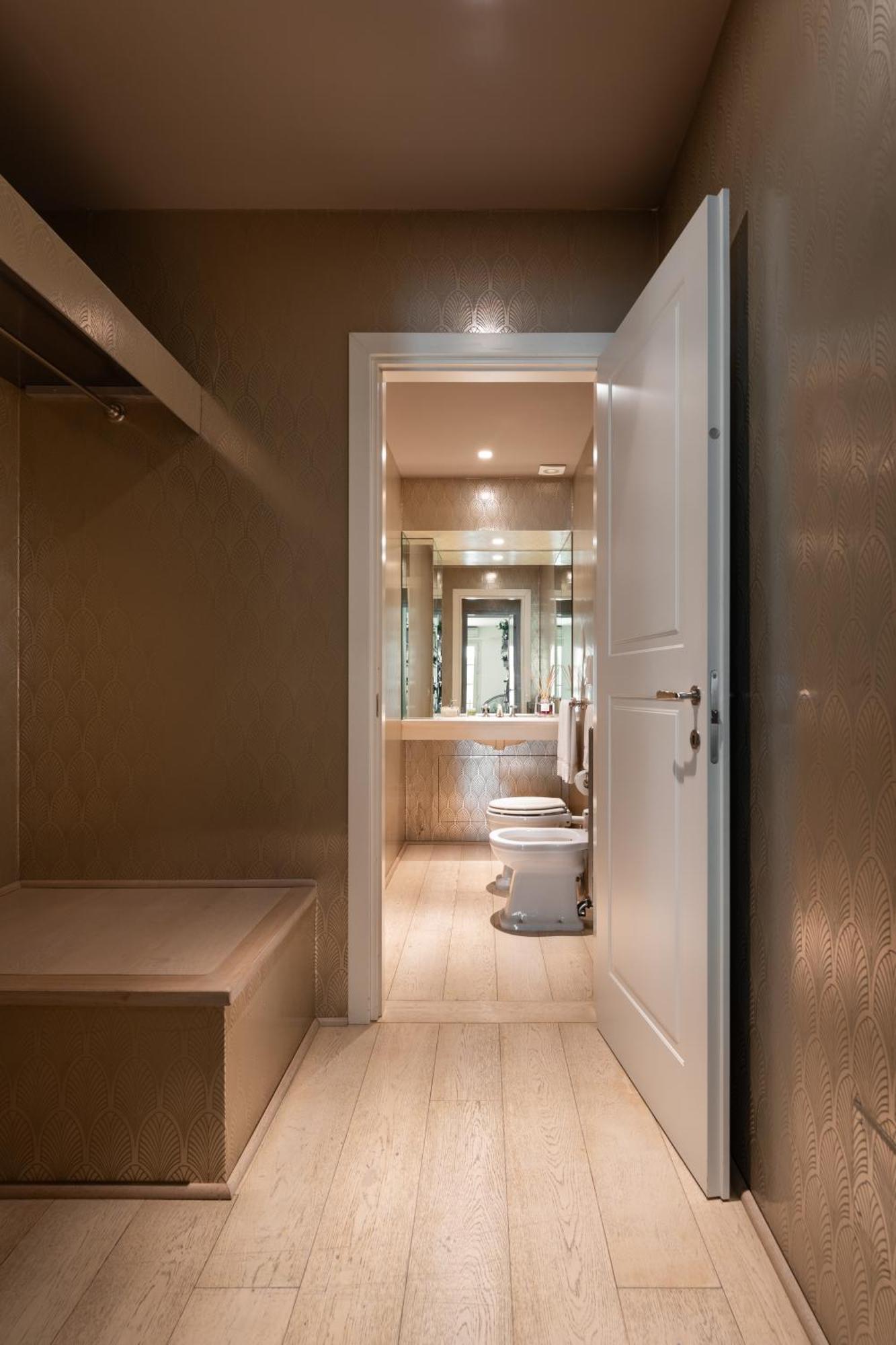 Via Del Campuccio, 72 - 300 Sqm Luxurious With Parking And Private Terrace - Charming *