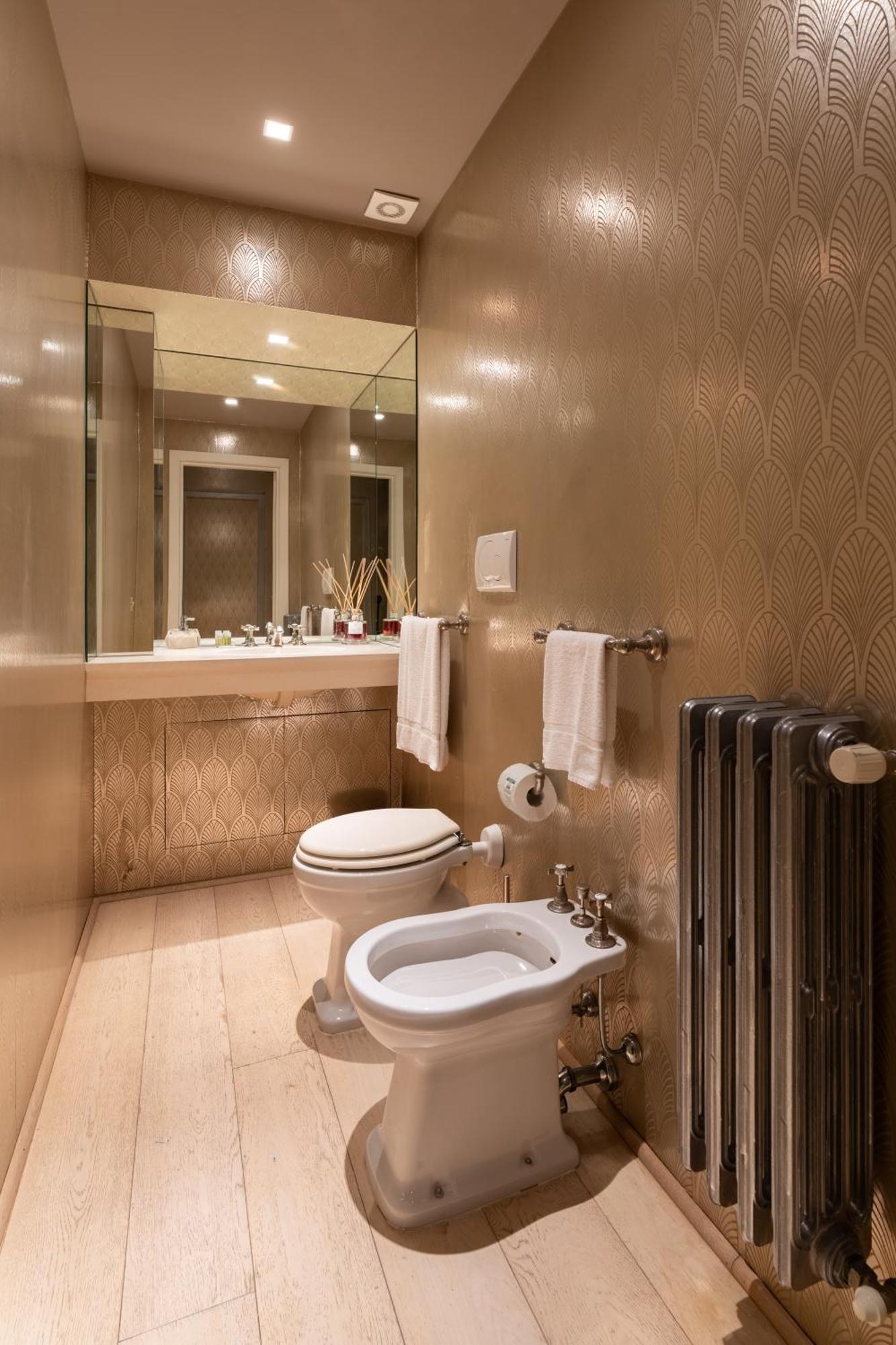 Via Del Campuccio, 72 - 300 Sqm Luxurious With Parking And Private Terrace - Charming Apartment *