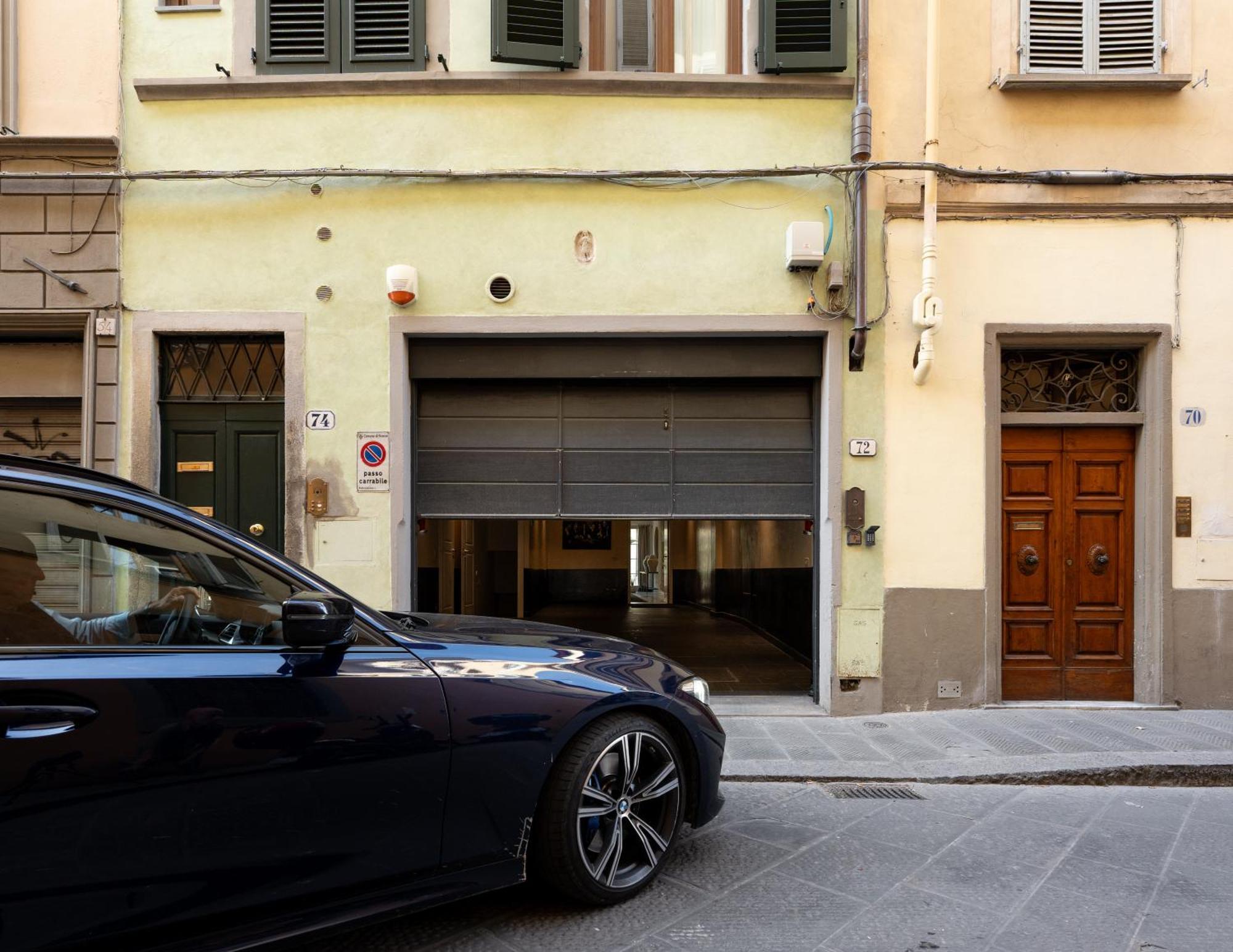 Via Del Campuccio, 72 - 300 Sqm Luxurious With Parking And Private Terrace - Charming Florence