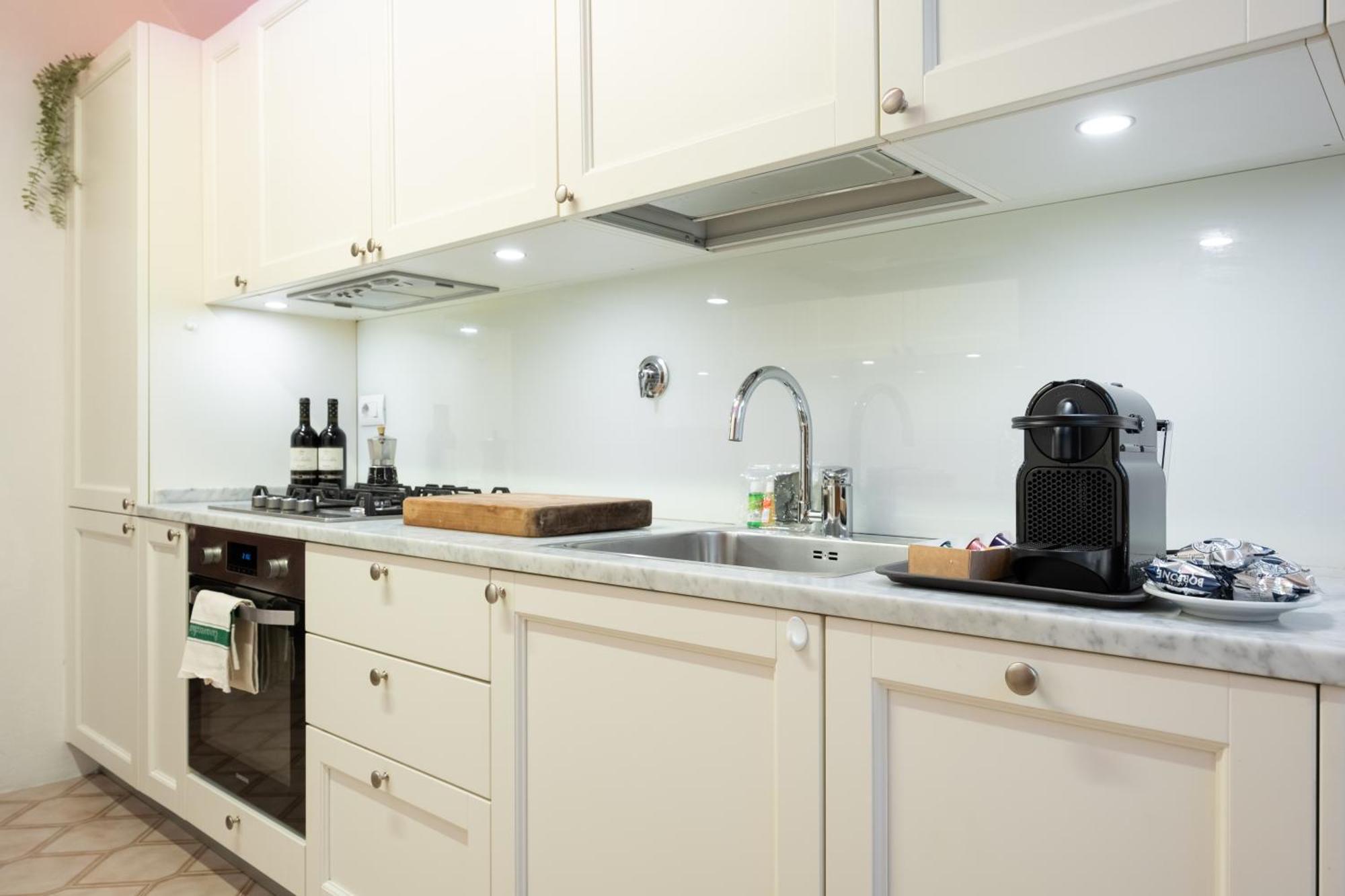 Via Sant'egidio, 3 - Spacious And Bright Just 300mt From The Duomo