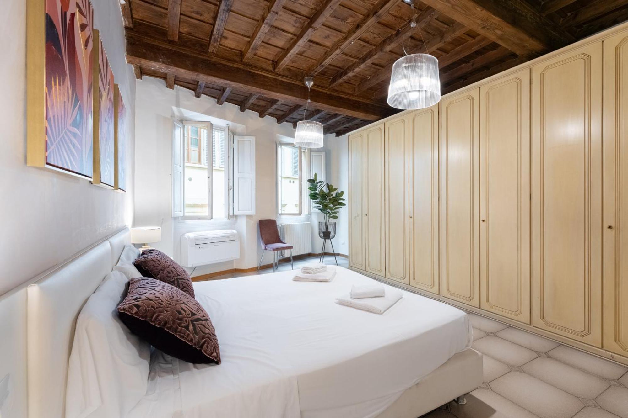 Apartment Via Sant'egidio, 3 - Spacious And Bright Just 300mt From The Duomo