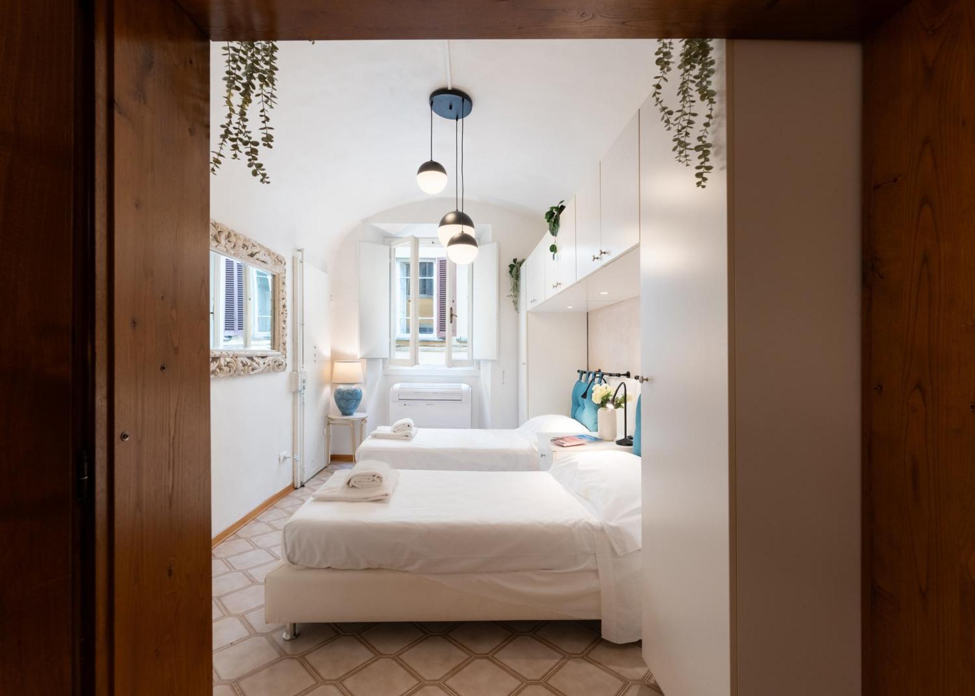Via Sant'egidio, 3 - Spacious And Bright Just 300mt From The Duomo