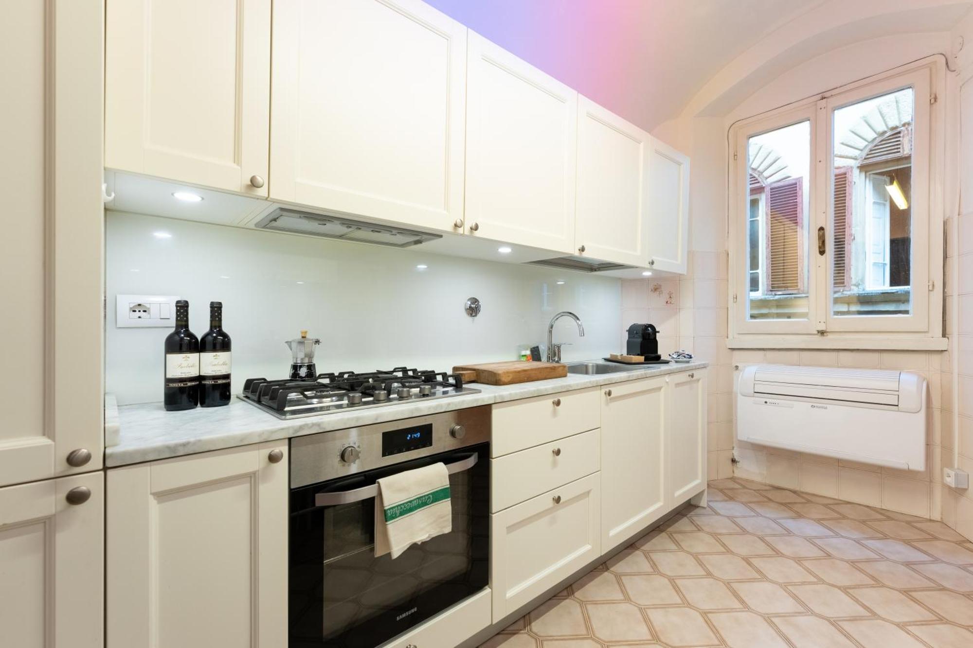 Apartment Via Sant'egidio, 3 - Spacious And Bright Just 300mt From The Duomo