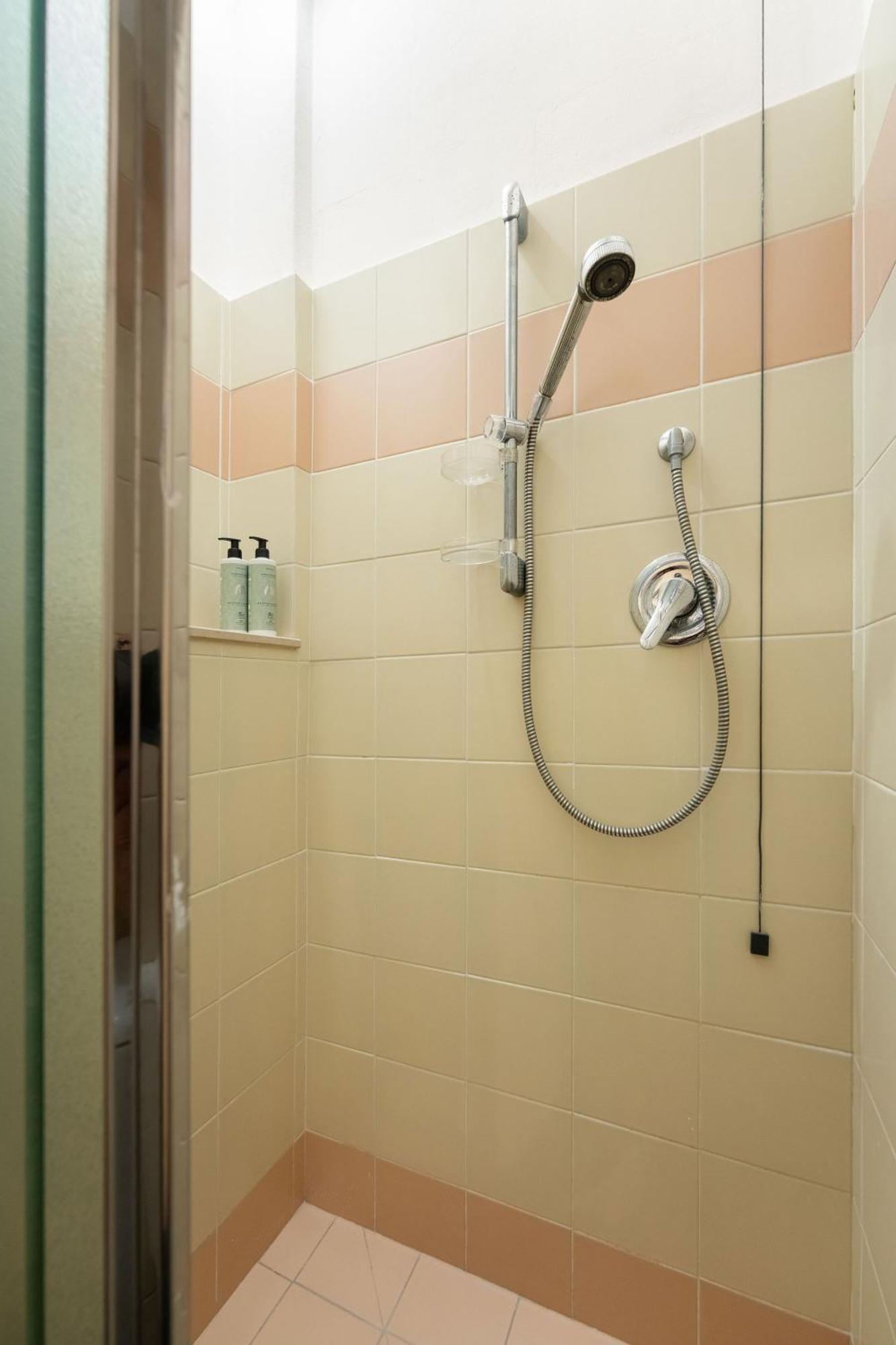 Apartment Via Bolognese, 238 - Emma - Il Tuo Soggiorno Immerso Nel Verde Florence