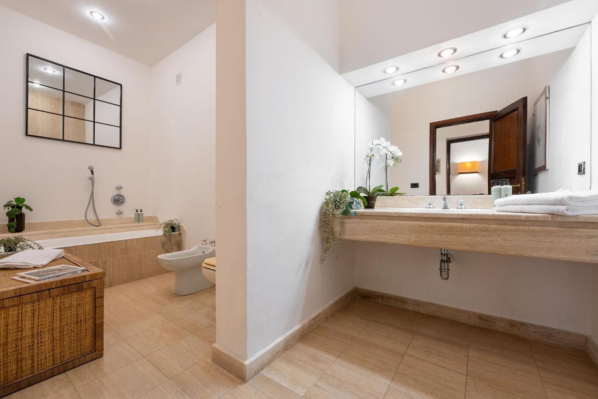 Apartment Via Bolognese, 238 - Emma - Il Tuo Soggiorno Immerso Nel Verde Florence