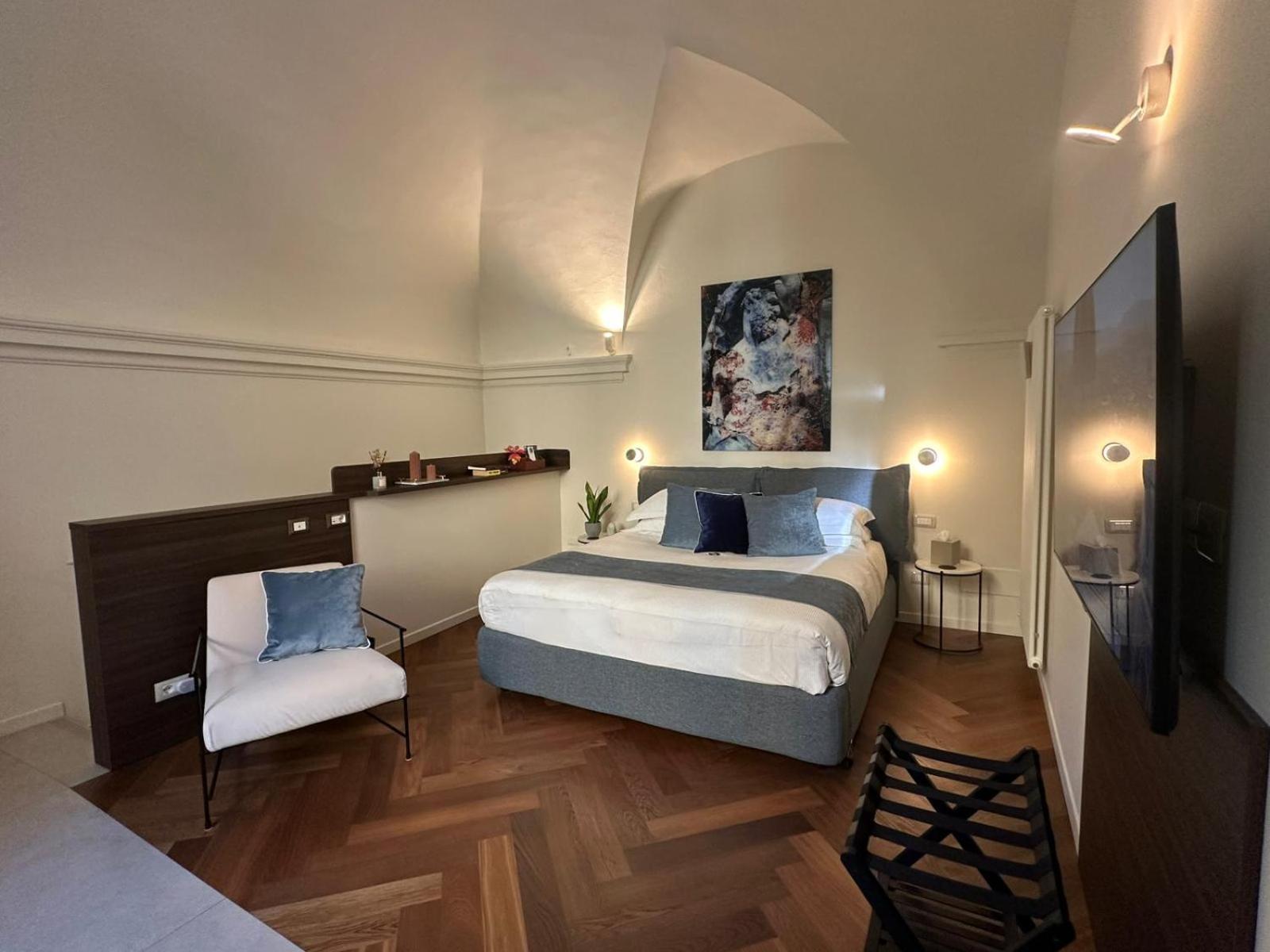 Dimora Collection - Le Corti - Boutique Luxury In A Restored 13th Century Convent, With Sauna And Gym (adults Only) Firenze