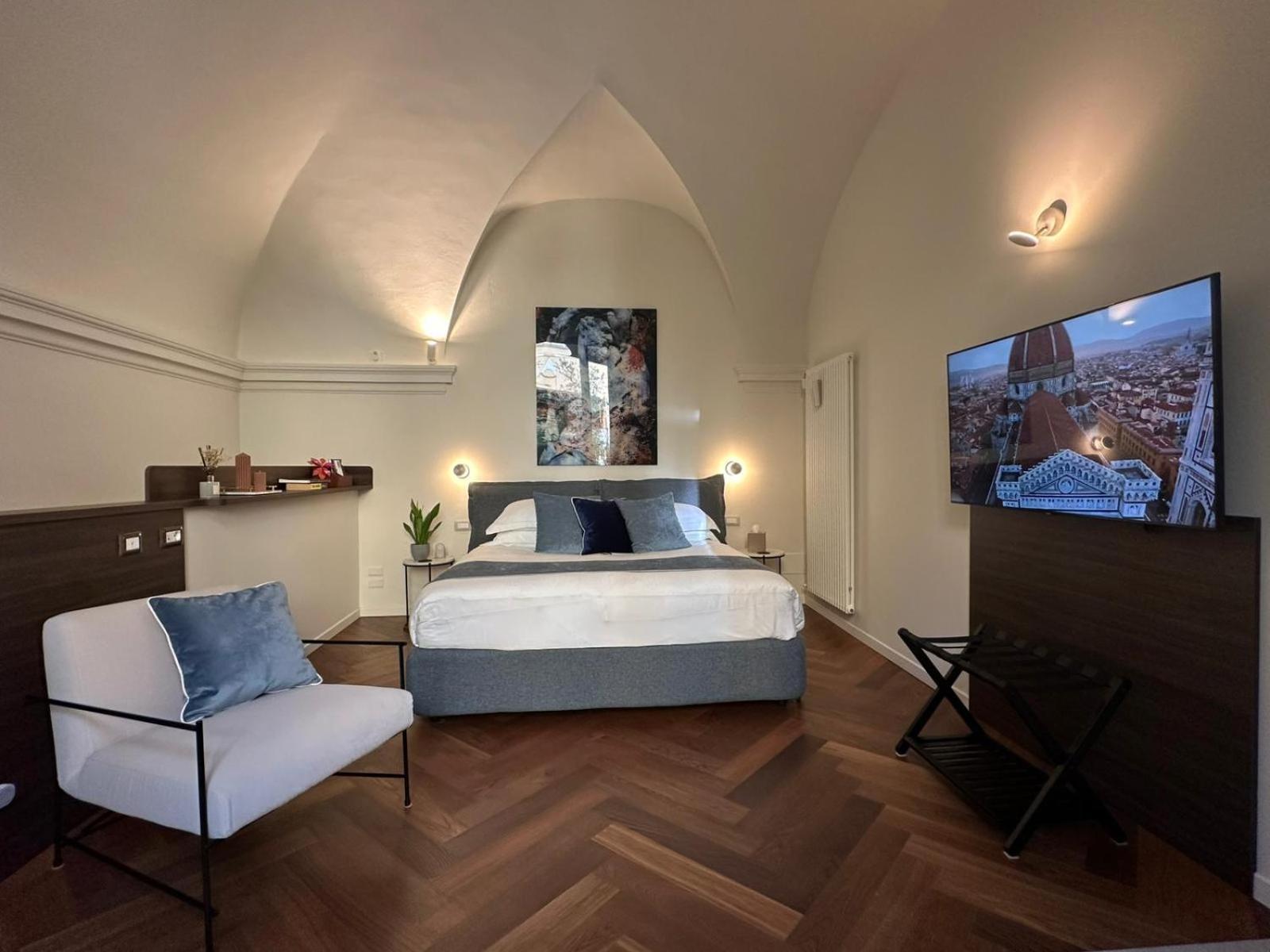Aparthotel Dimora Collection - Le Corti - Boutique Luxury In A Restored 13th Century Convent, With Sauna And Gym (adults Only) Firenze