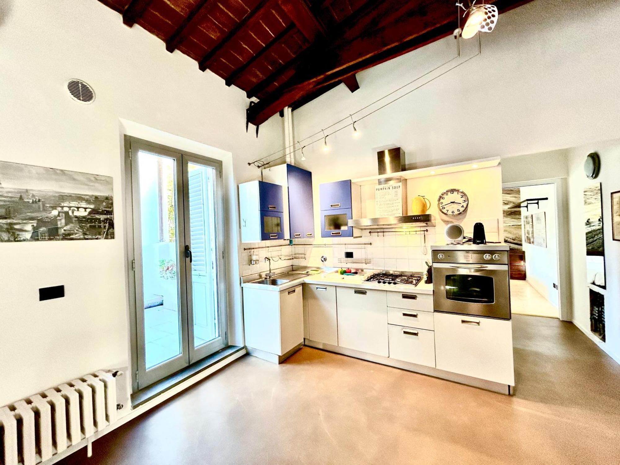 Bright House With Terrace In Santa Croce Florence