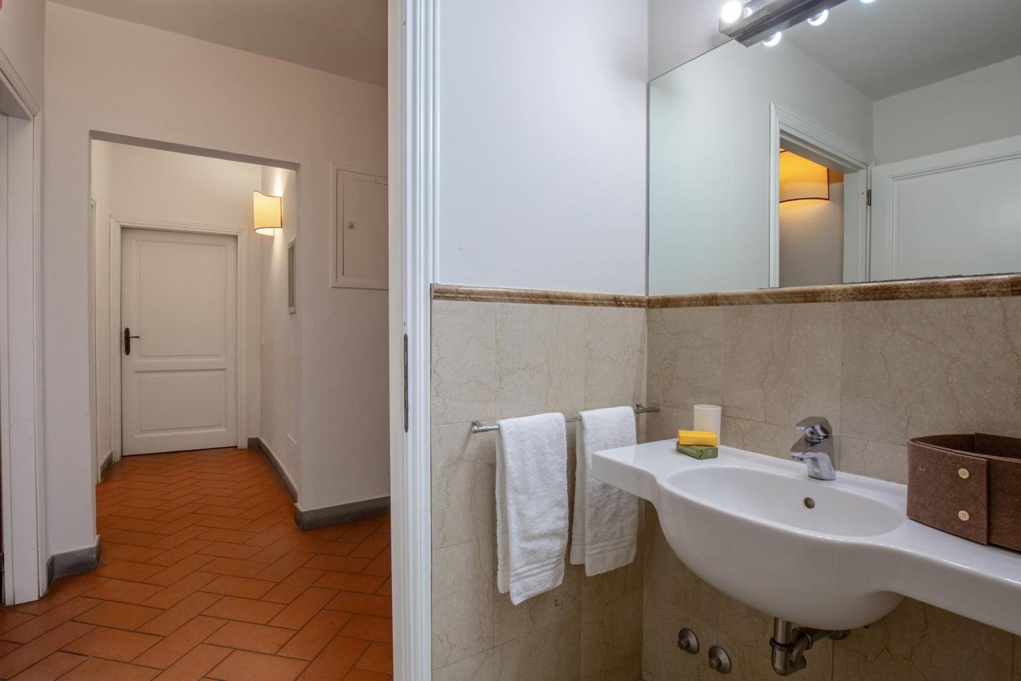 Rondinelli Charme Prestige Apartment Florence
