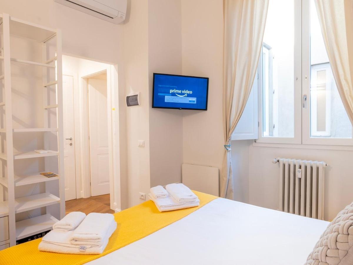 Four Season's Luxury 300 Mt From Duomo Apartment