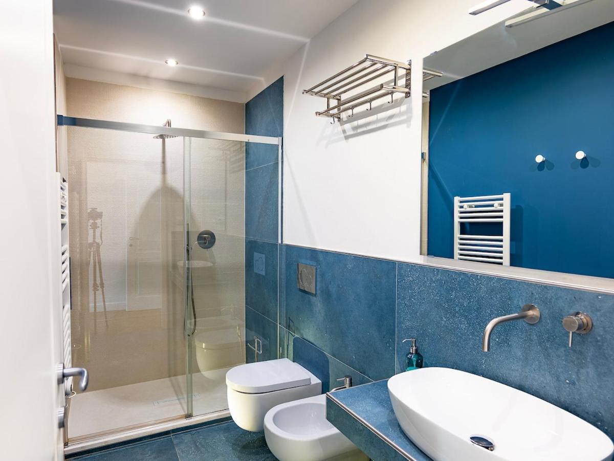 Four Season's Luxury 300 Mt From Duomo Apartment