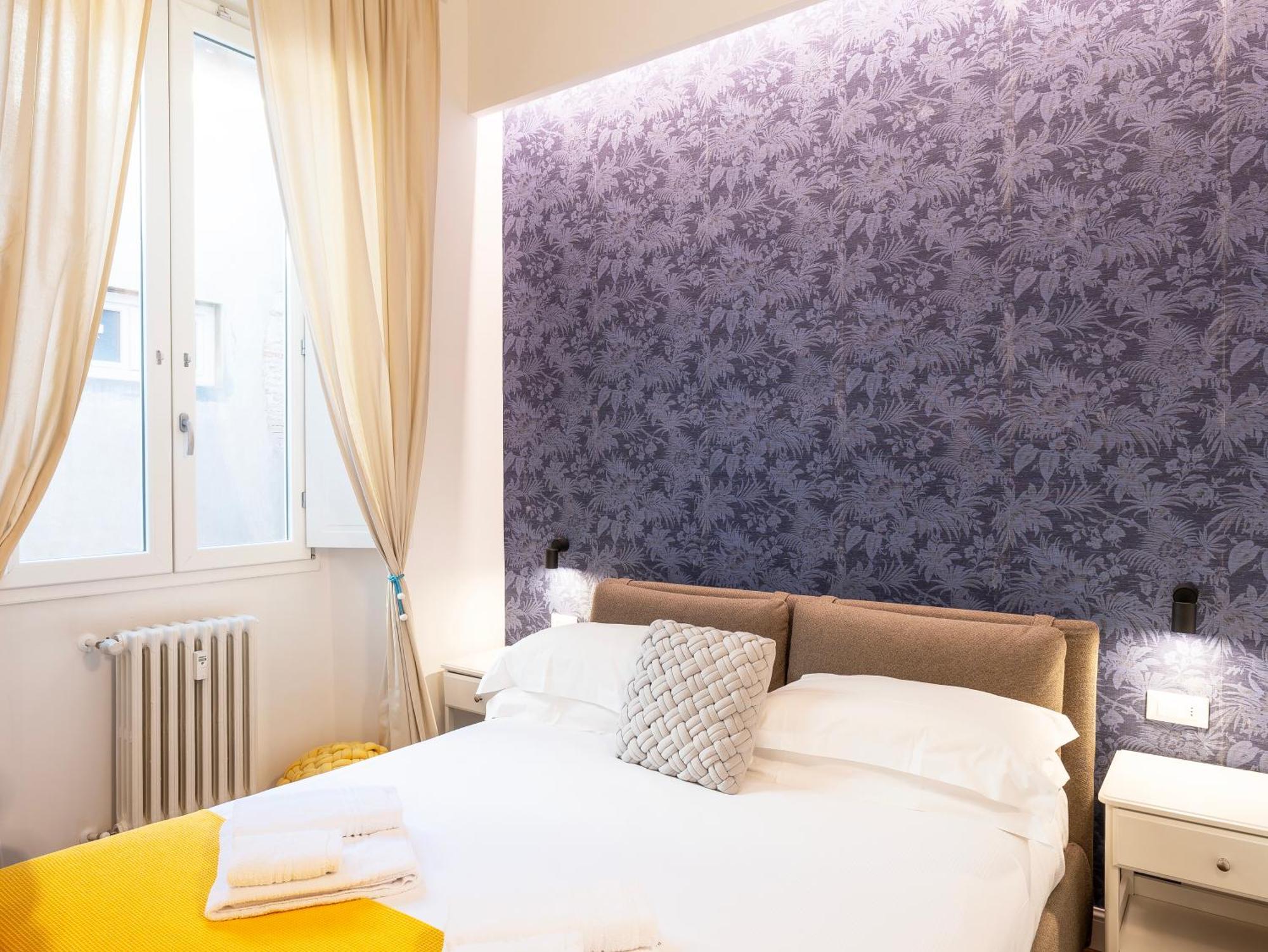 Fourseason's Luxury D'art