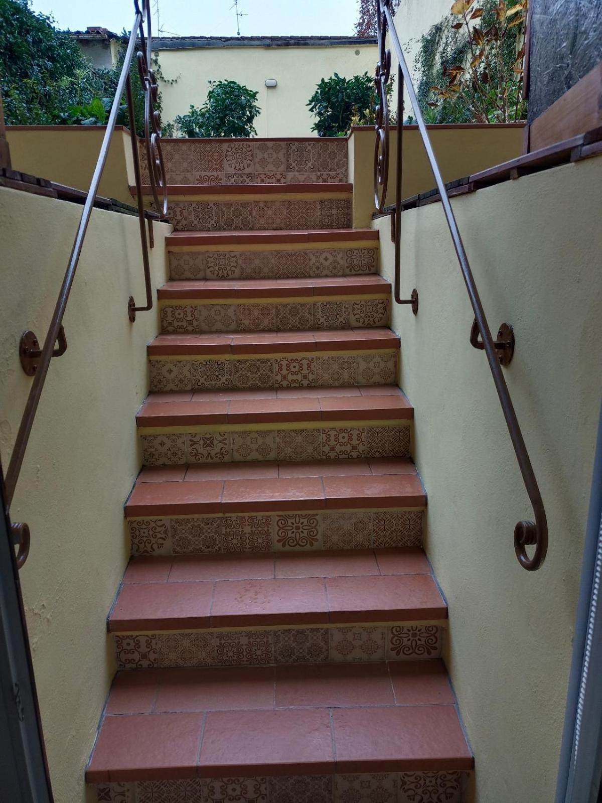 Movie Star With Garden Apartment *