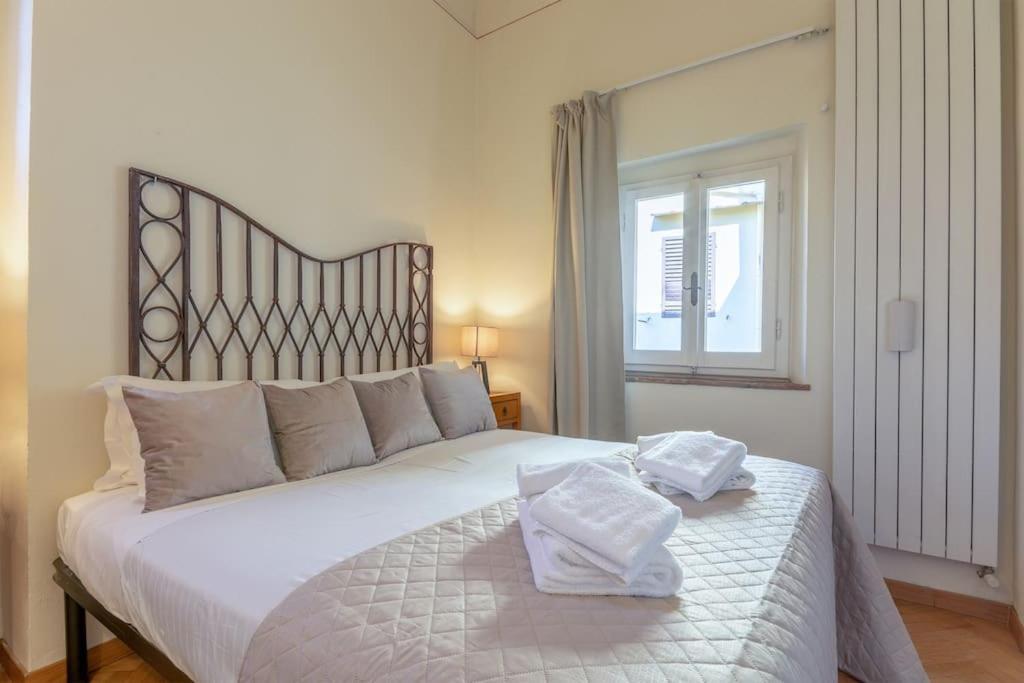 A Flat In Via Della Vigna Nuova * Florence