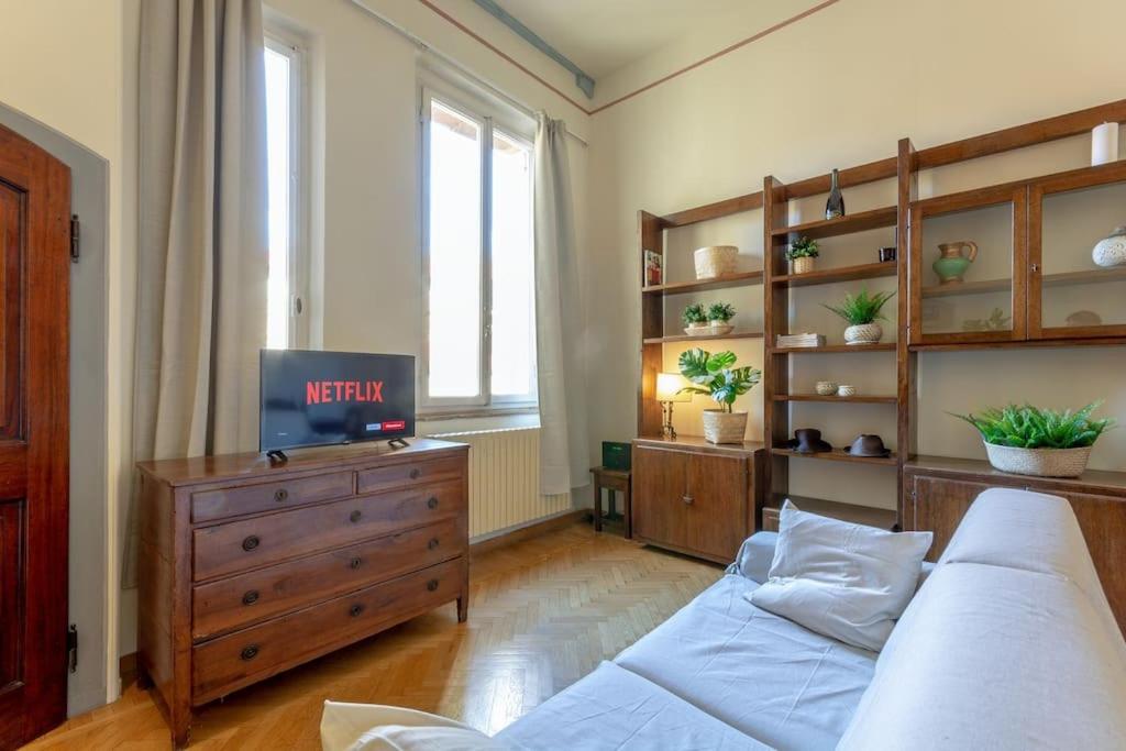 A Flat In Via Della Vigna Nuova *