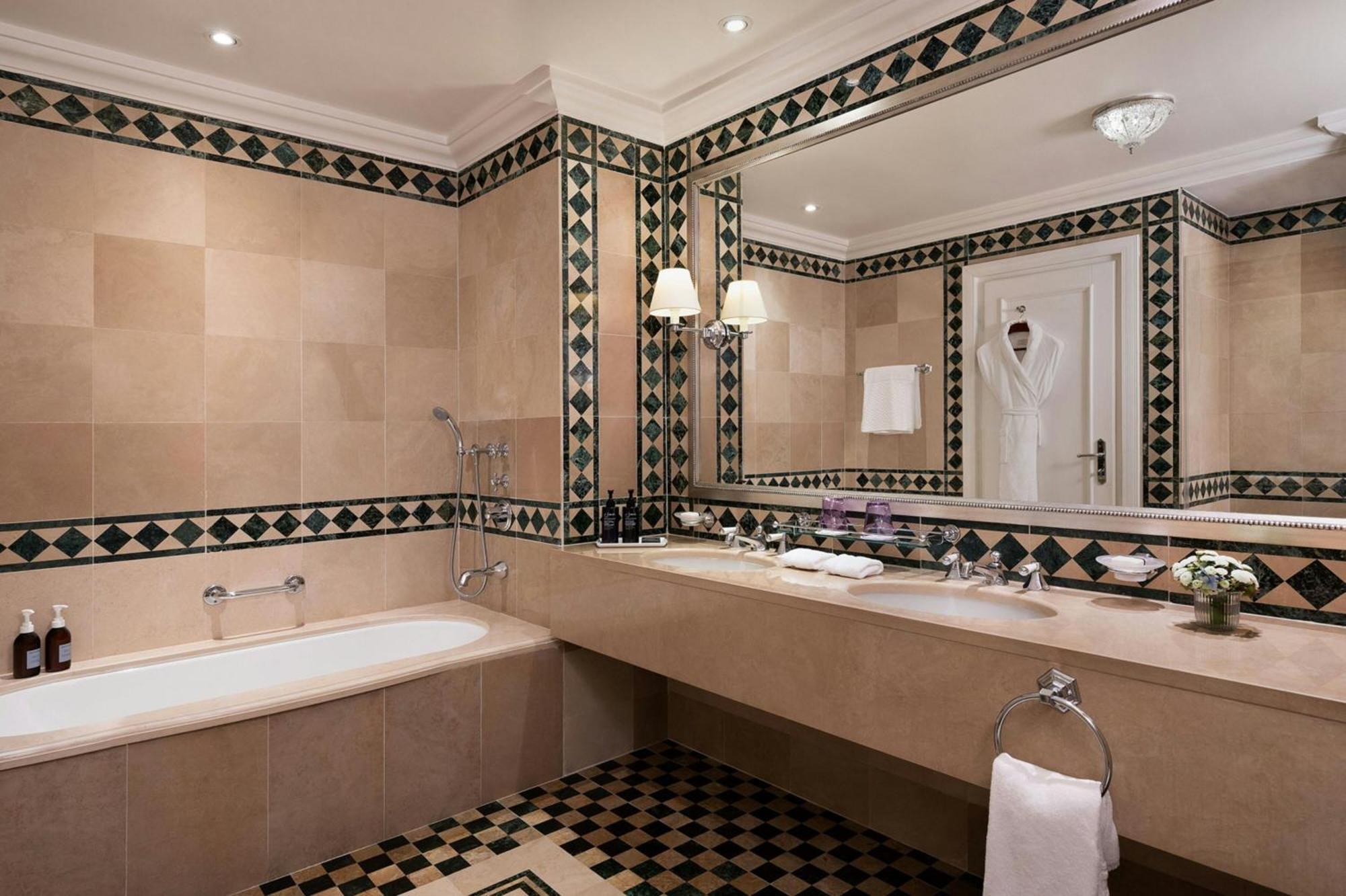 The St. Regis 5* Florence