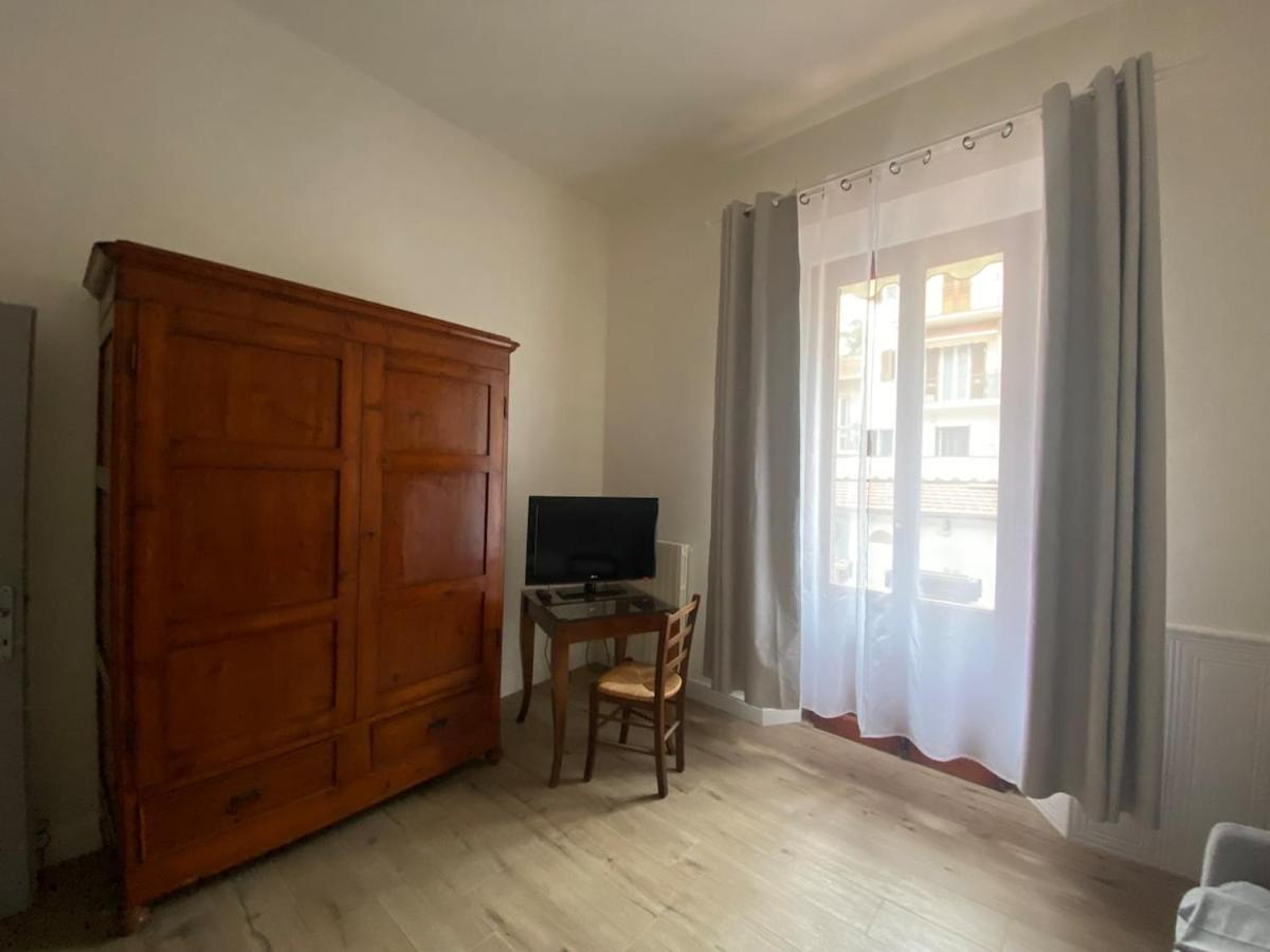 Ede Firenze