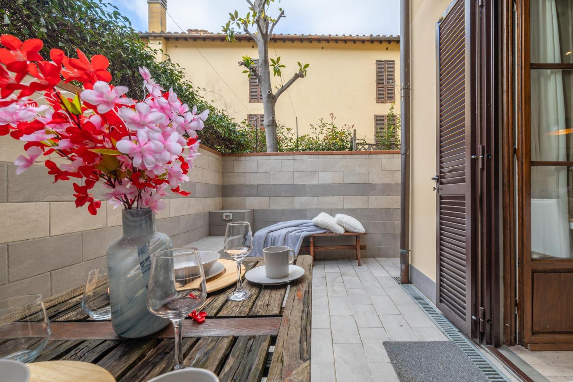 Dolce & Terrace By C&g Apartment