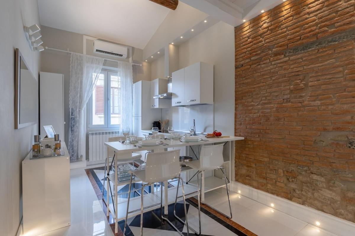 4season Flat 2 Bedrooms 10 Min Walk From The Cathedral Florence