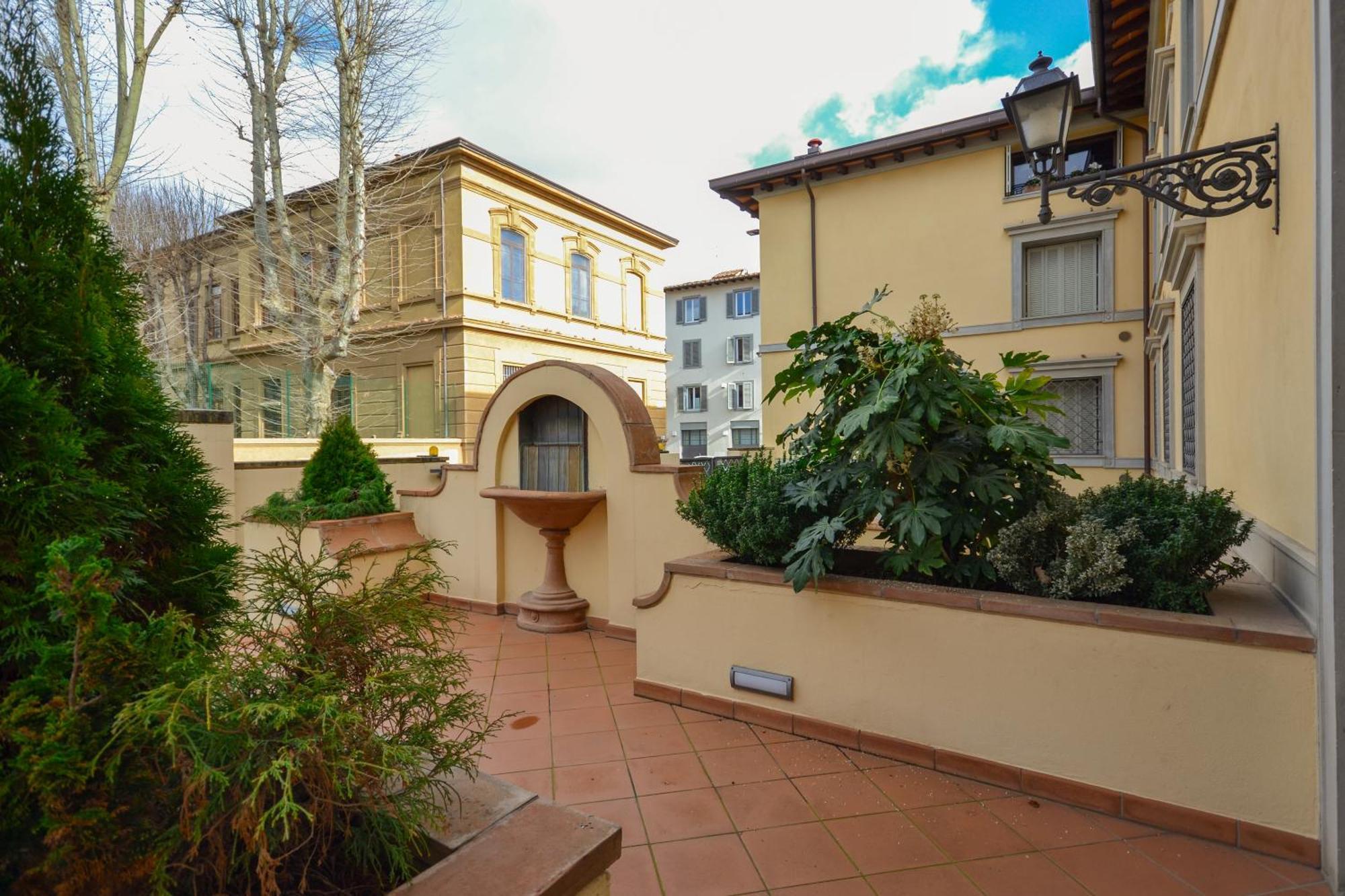 In San Frediano Diladdarno Apartment