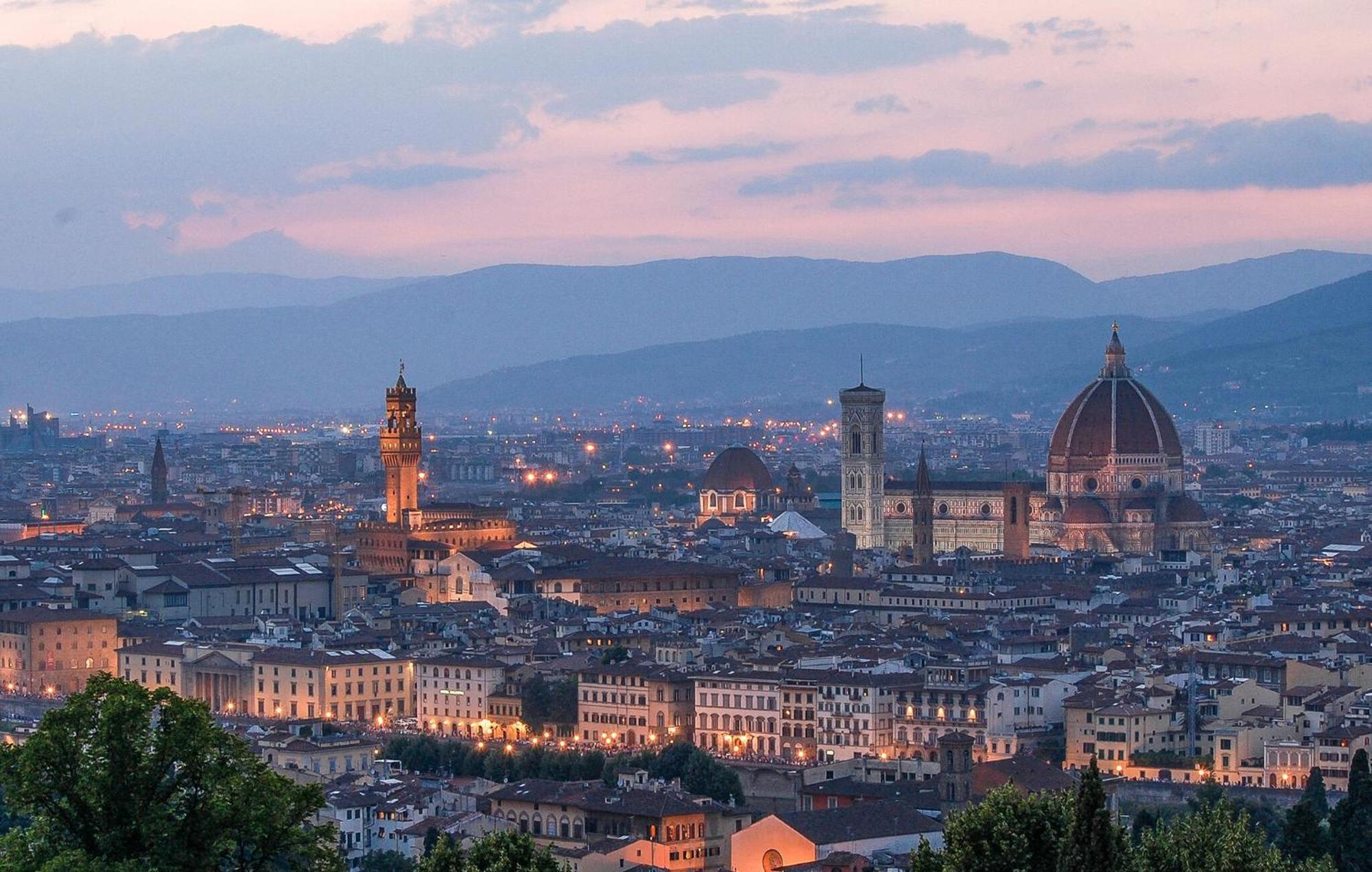 2 Bedroom Cozy In * Florence