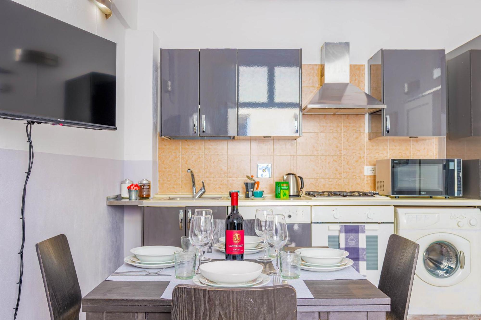 Loft Lungarno, 2 Steps To Ponte Vecchio, No Ztl Apartment Florence